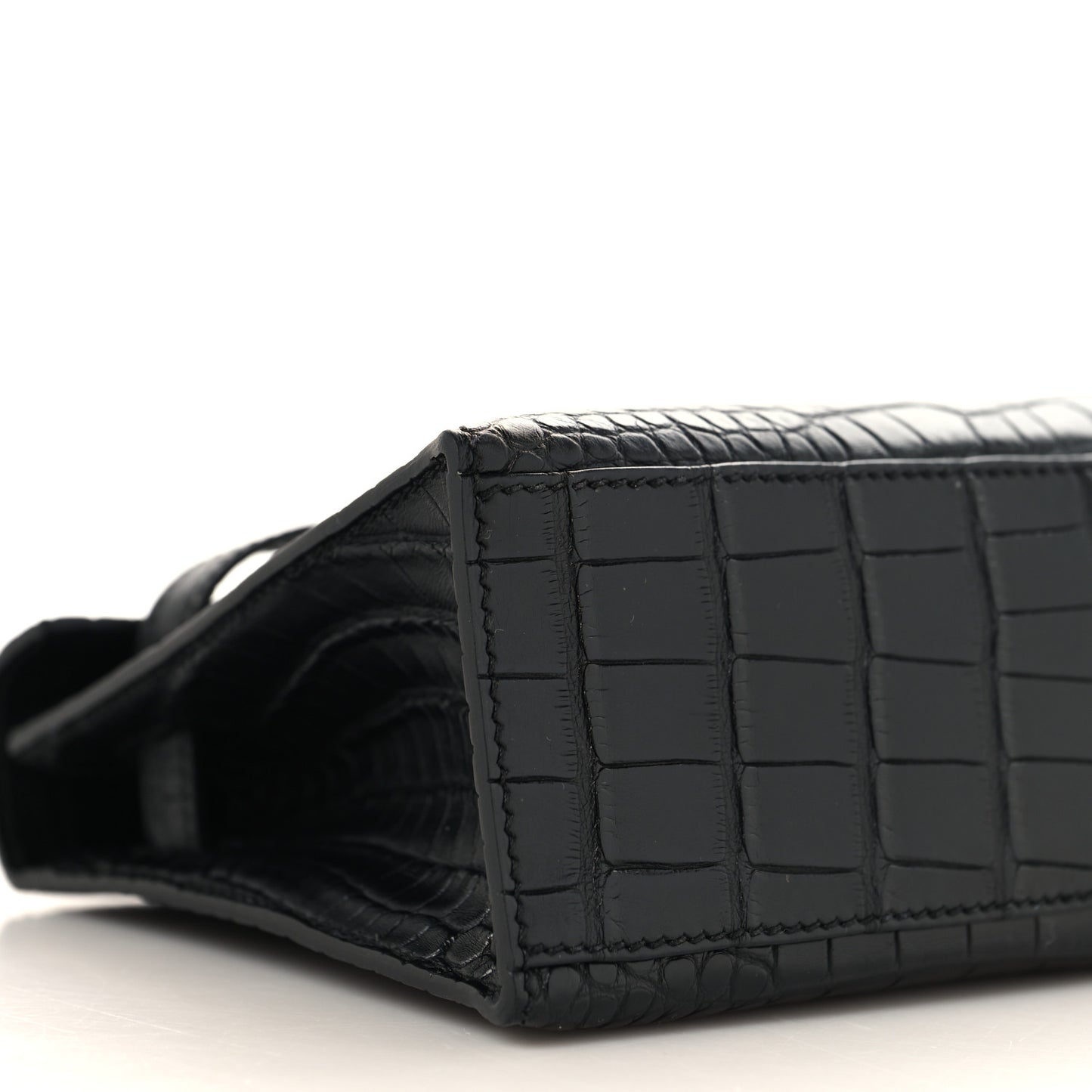 Matte Alligator Kelly Pochette Black