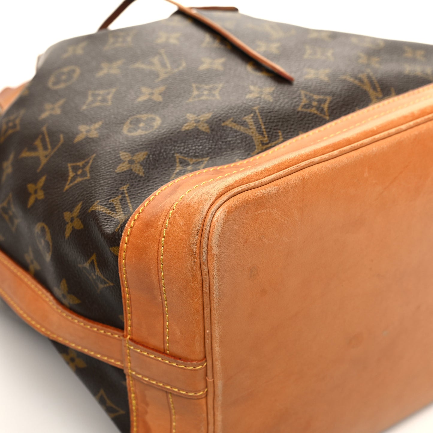 Monogram Noe