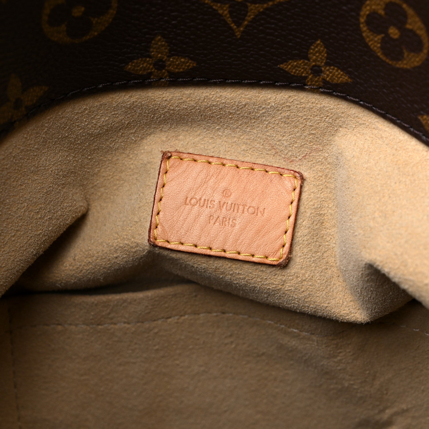 Louis Vuitton Monogram Artsy MM 6 of 16