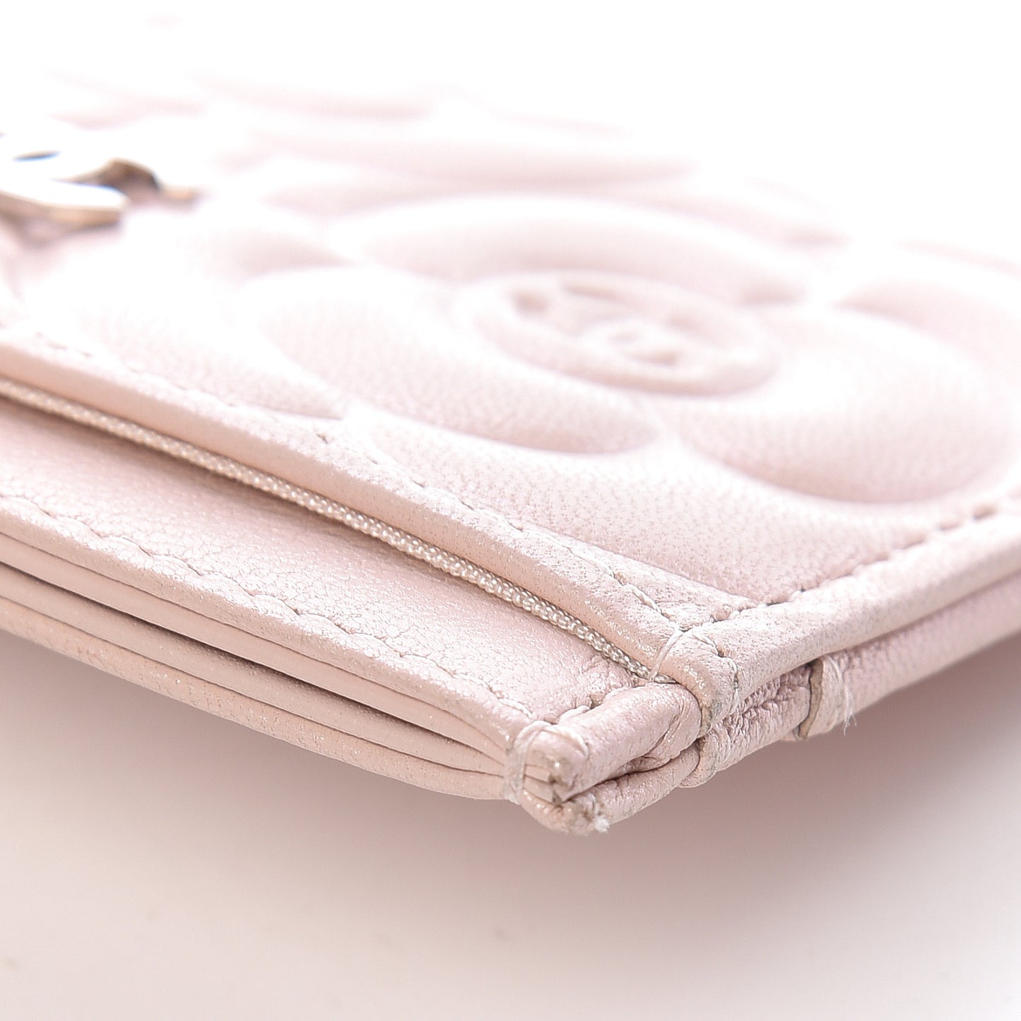 Lambskin Camellia Embossed Card Holder Nude