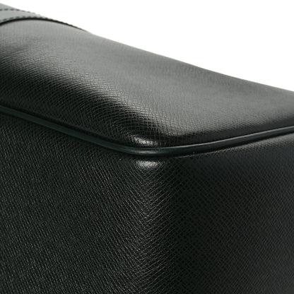 Louis Vuitton Taiga Kendall PM Epicea 11 of 12