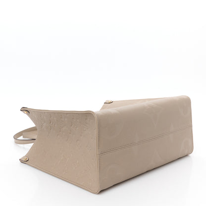Louis Vuitton Empreinte Monogram Giant Onthego MM Tourterelle 4 of 9