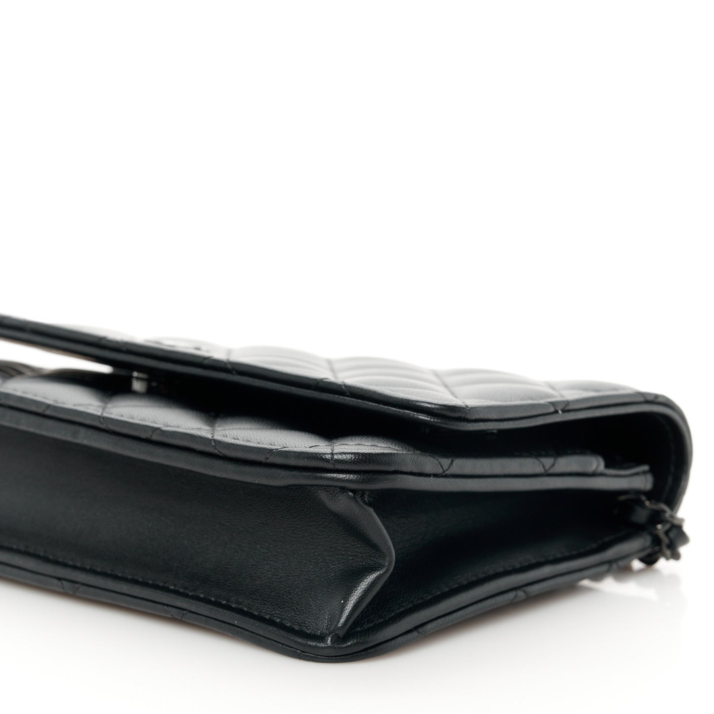 Lambskin Quilted Wallet On Chain WOC So Black