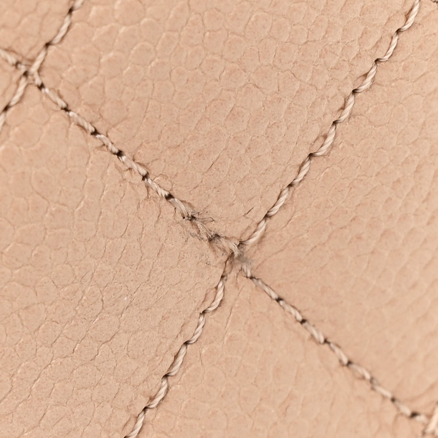 Caviar Quilted Small CC Filigree Vanity Case Beige Black