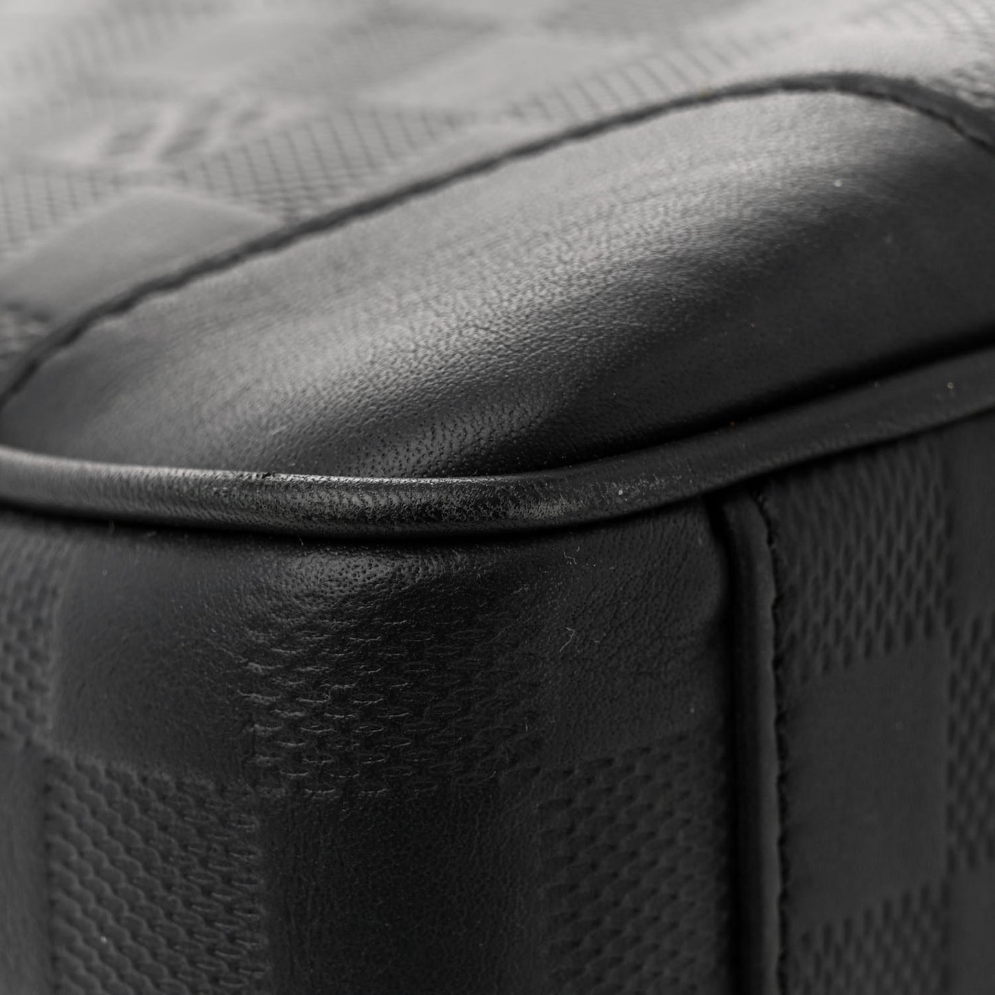 Damier Infini Porte-Documents Voyage GM Onyx