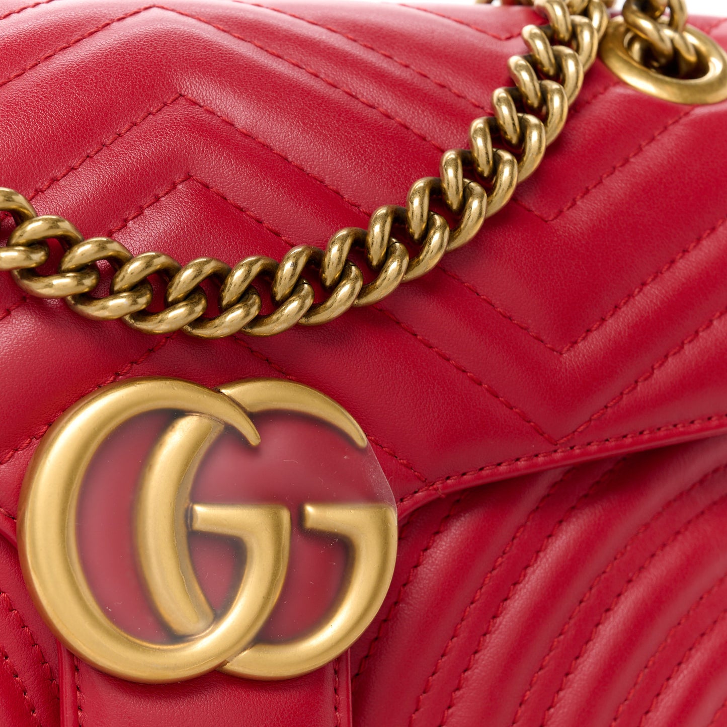 Calfskin Matelasse Small GG Marmont Shoulder Bag Hibiscus Red