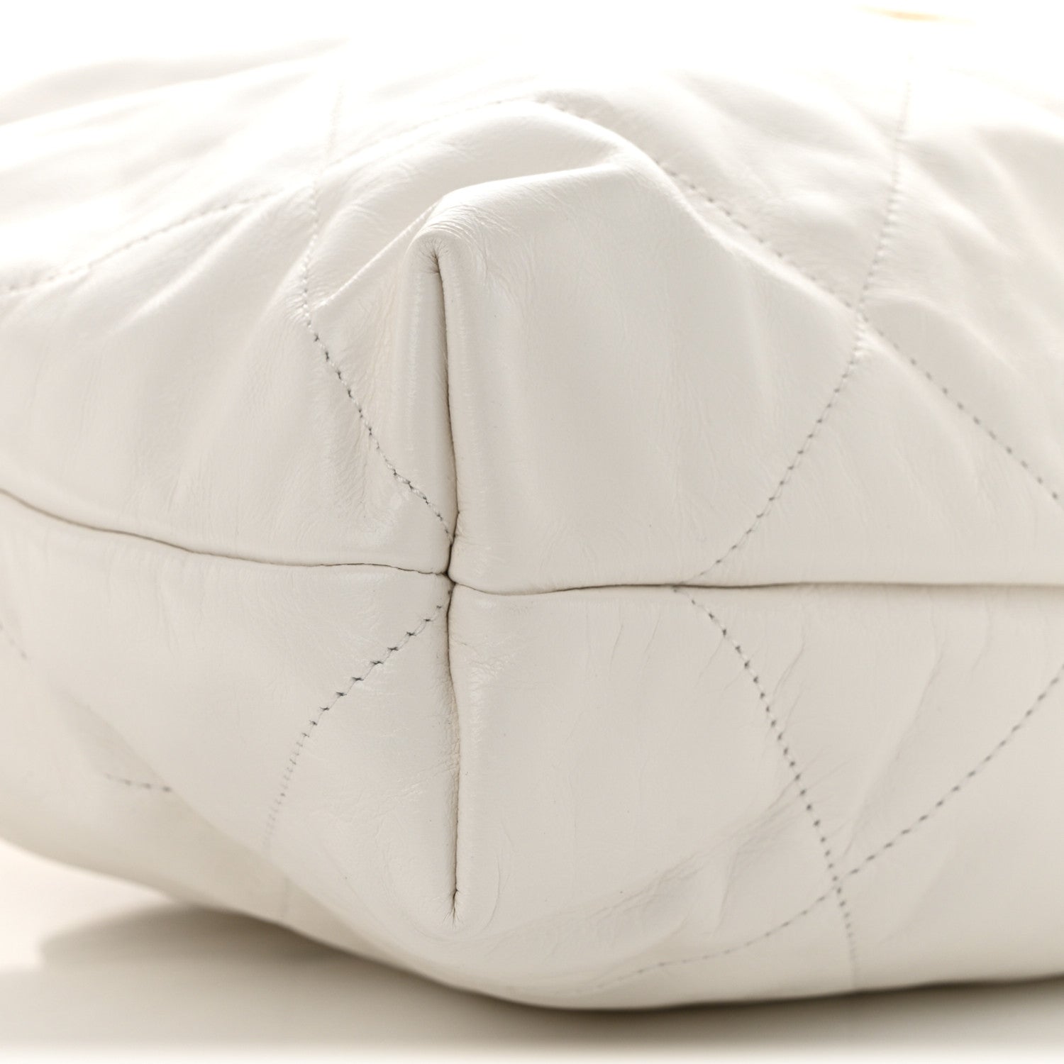 Chanel Shiny Calfskin Quilted Chanel 22 White 11 of 12