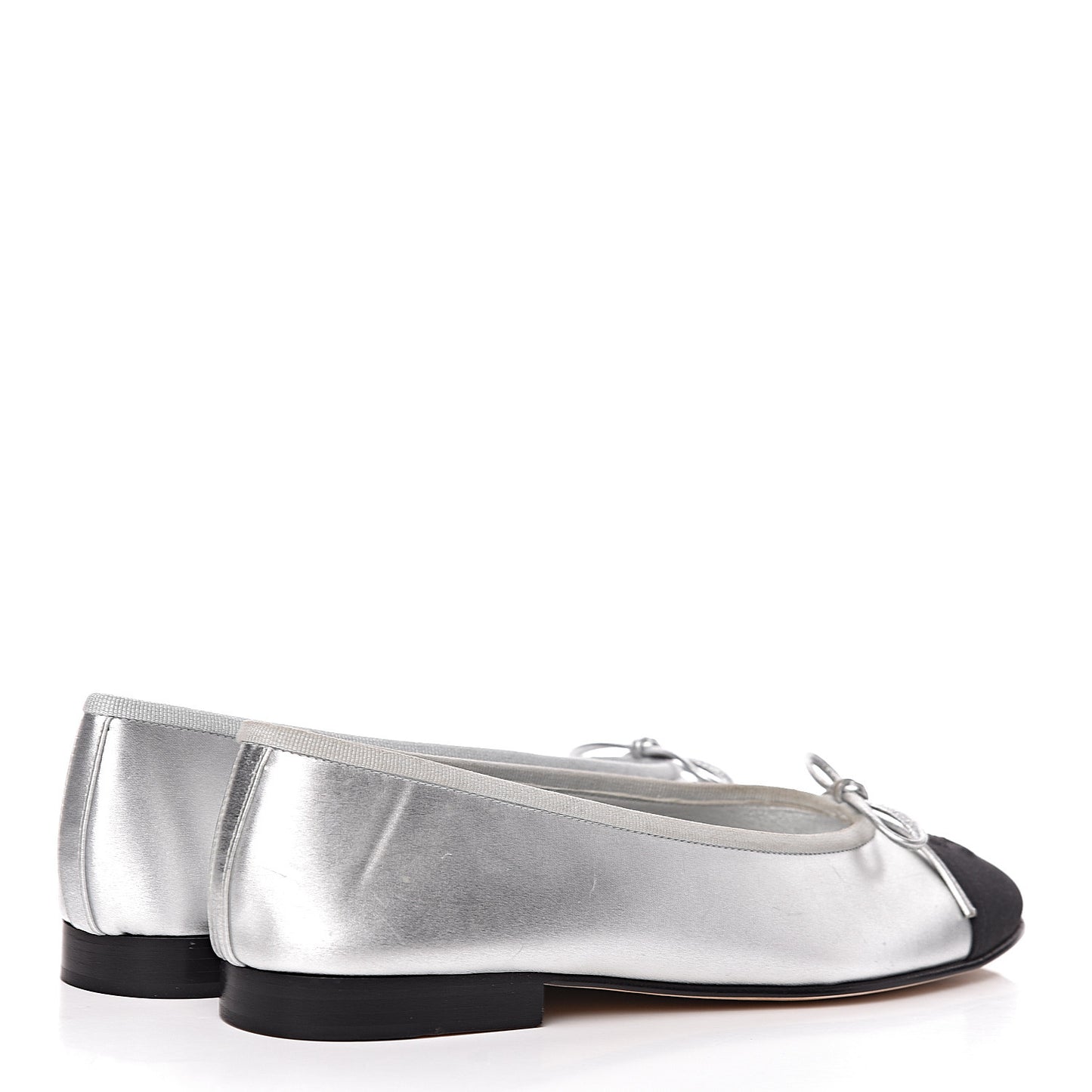 Laminated Lambskin Grosgrain Cap Toe CC Ballerina Flats 36 Silver Black
