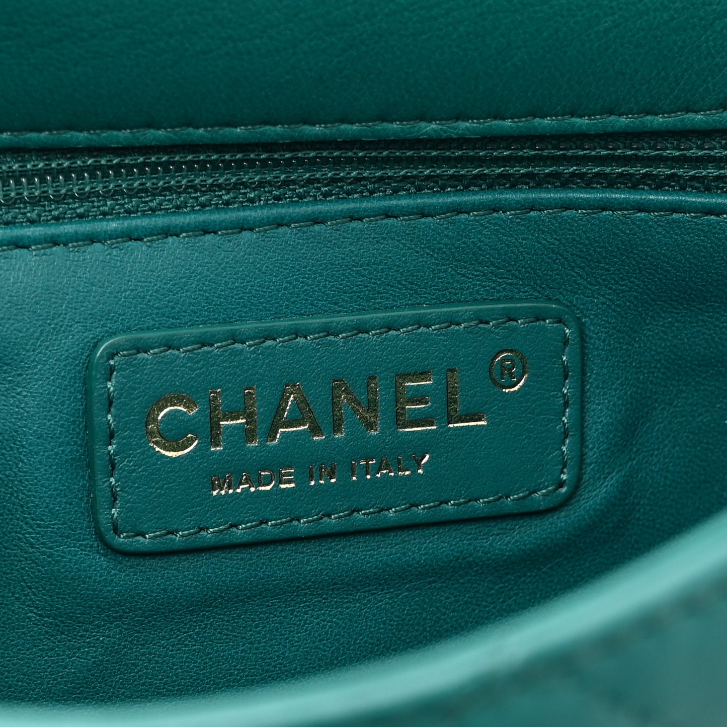 Lambskin Quilted Small Easy Carry Flap Green