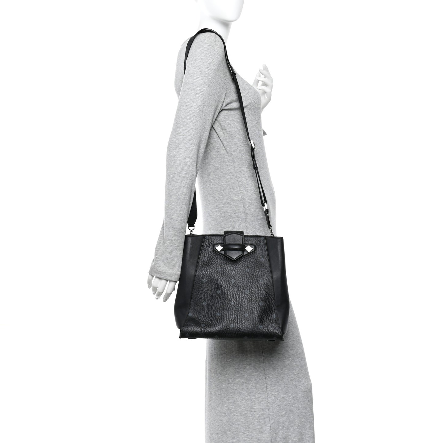 Visetos Calfskin Essential Bucket Bag Black