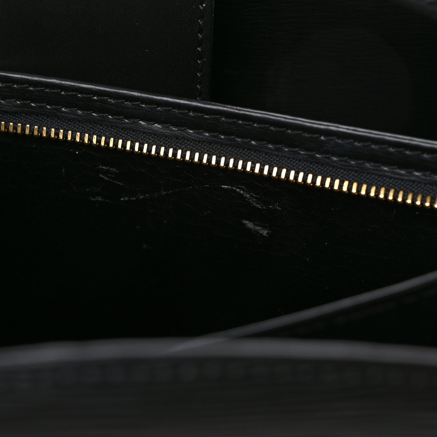 Louis Vuitton Epi Capucines Black 10 of 10