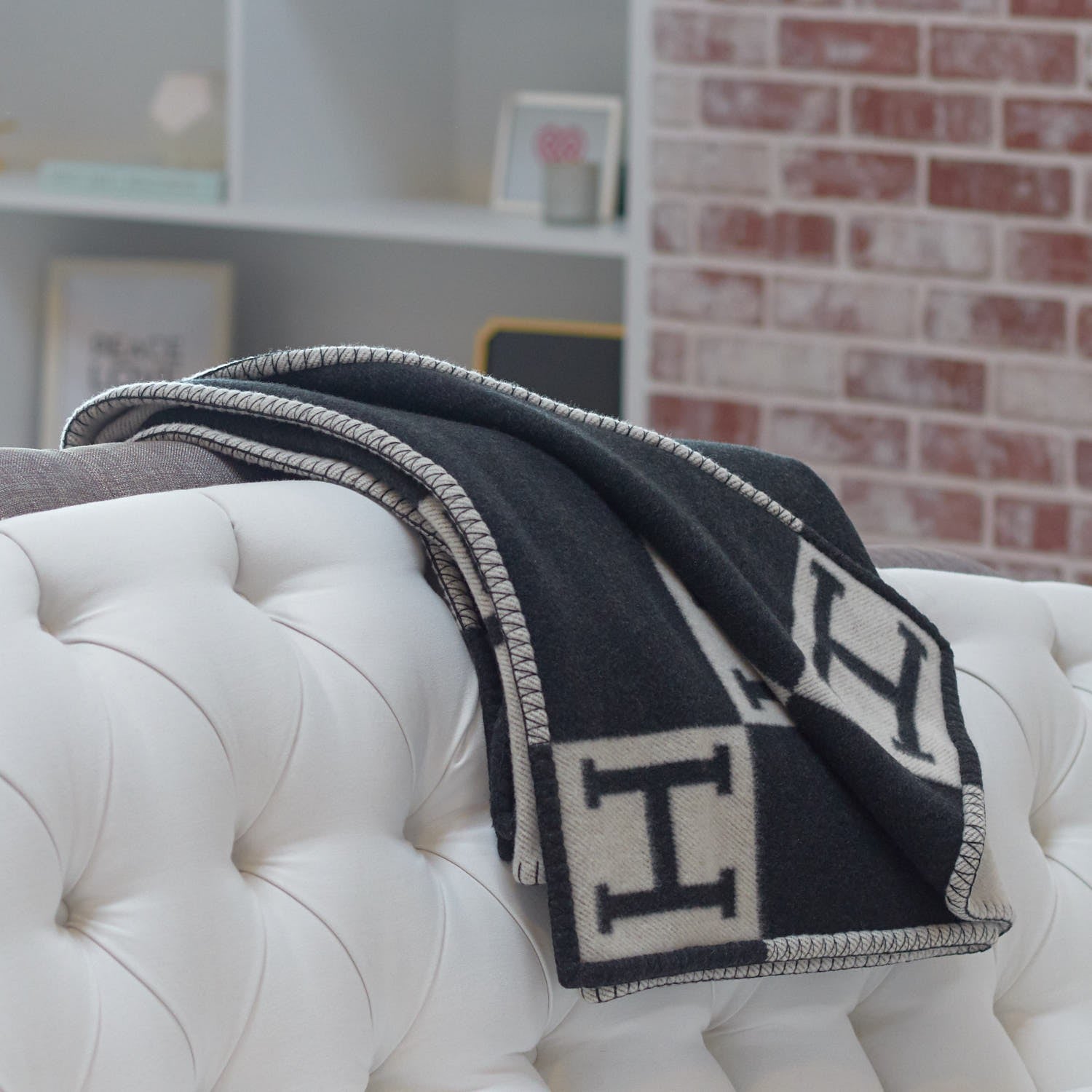 Hermes Wool Cashmere Avalon Blanket Ecru Gris Fonce 2 of 3