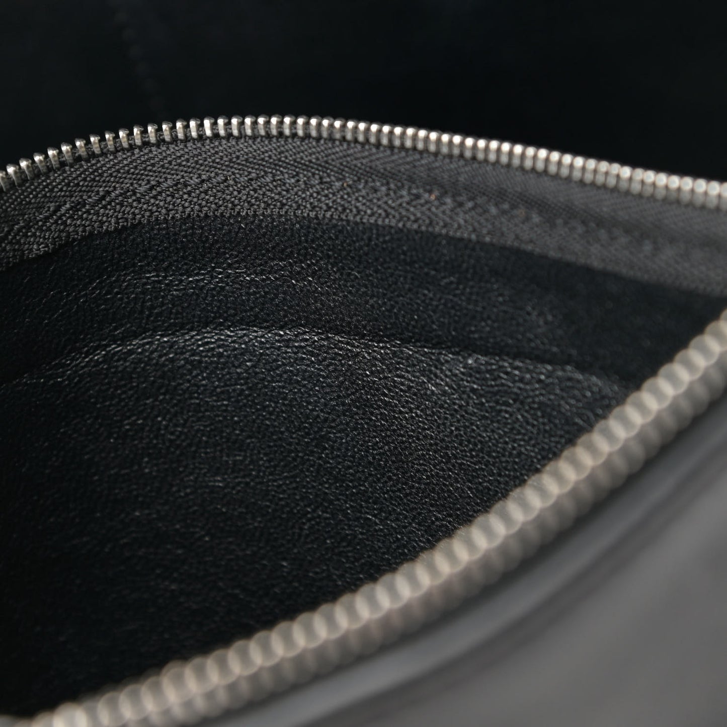 Supple Calfskin Large Edge Shoulder Bag Black