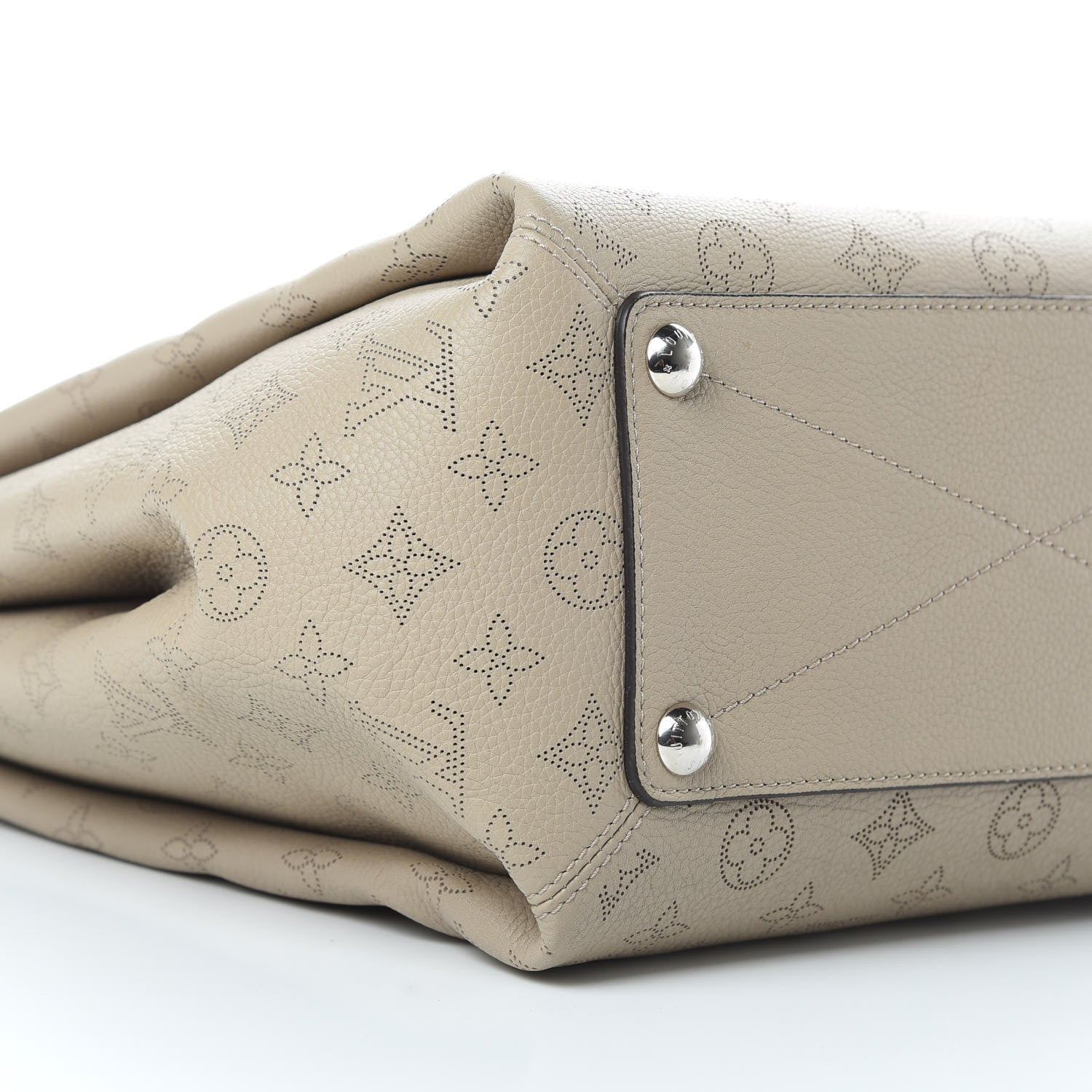 Louis Vuitton Mahina Babylone PM Galet 9 of 10