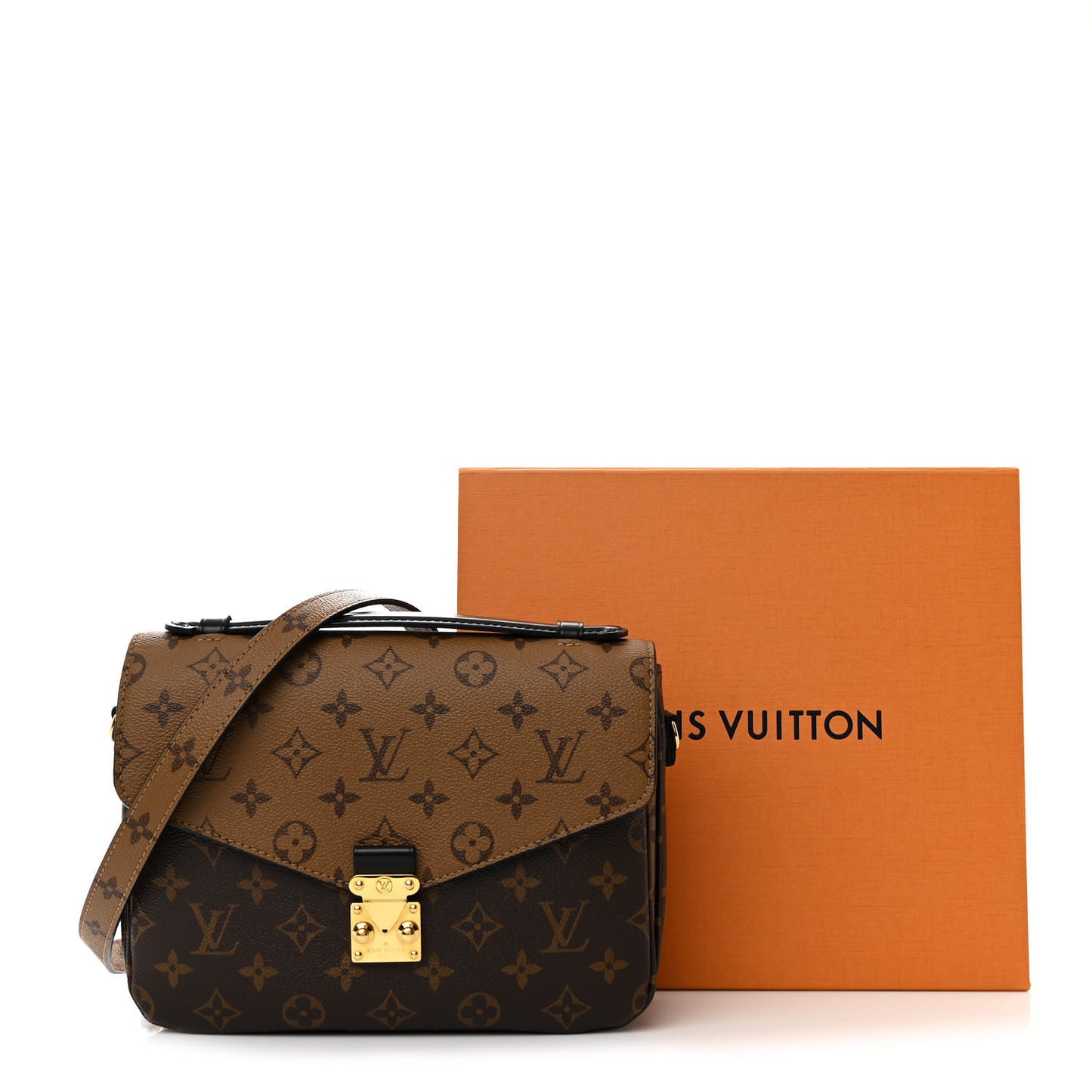 Reverse Monogram Pochette Metis