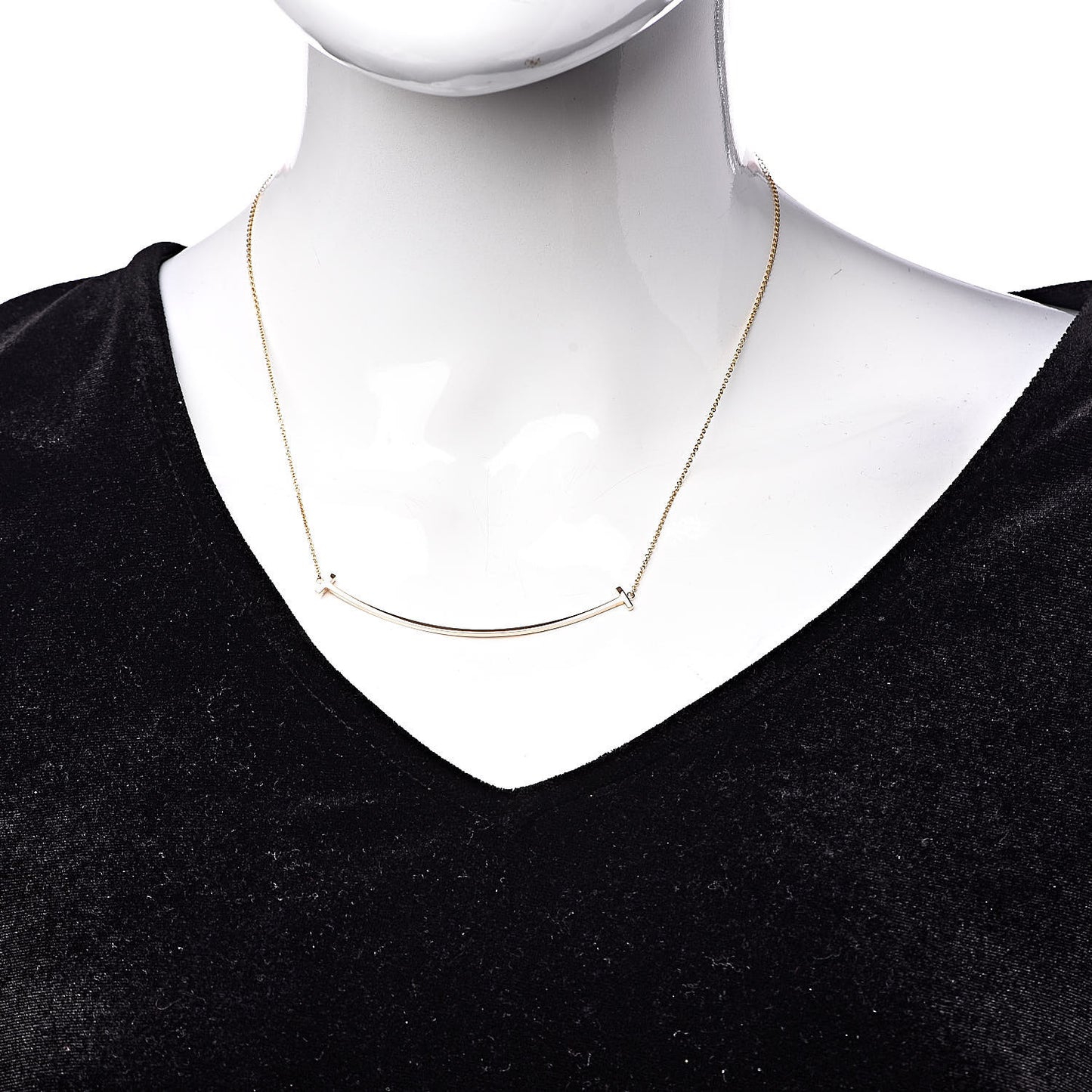18K Rose Gold T Smile Pendant Necklace