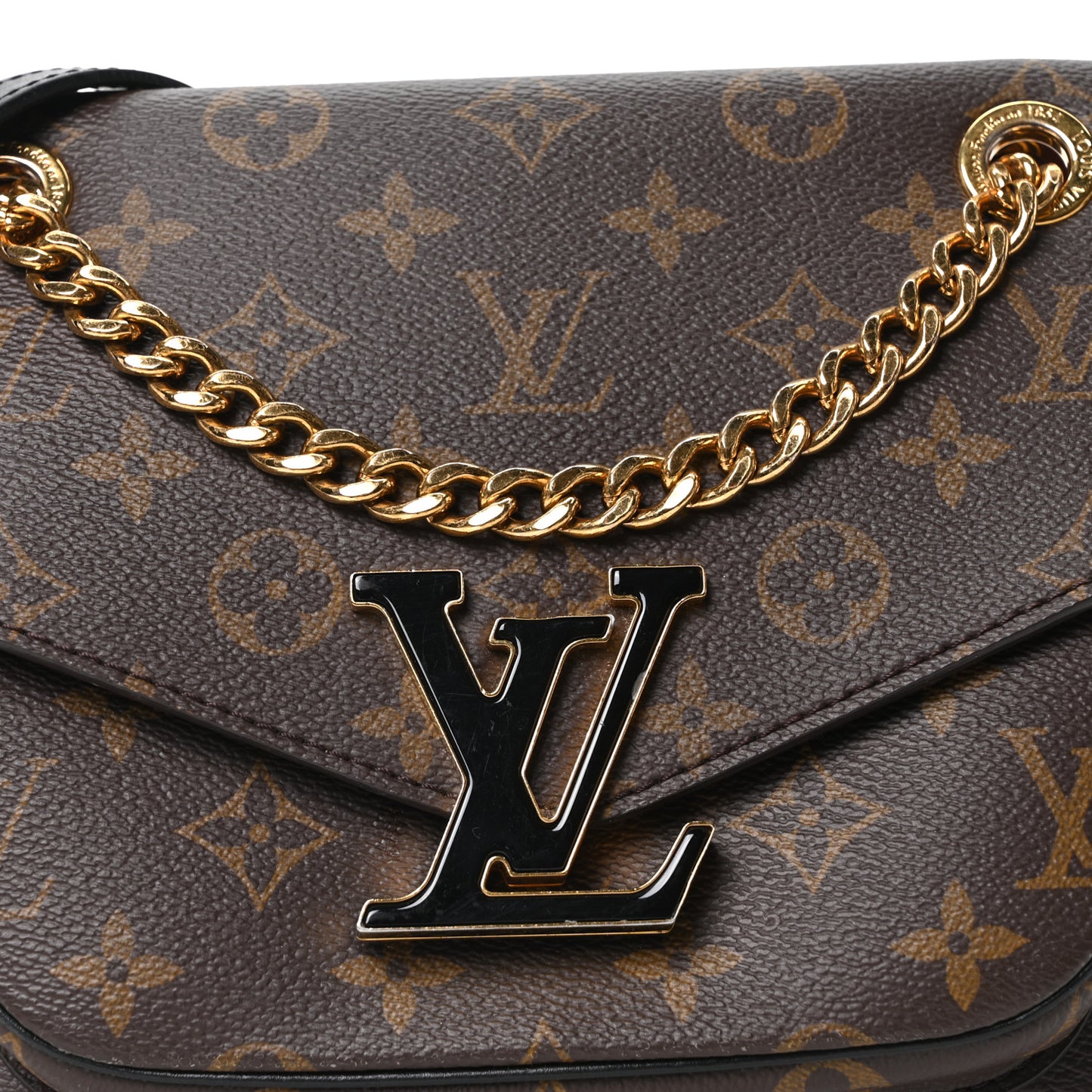 Monogram Passy