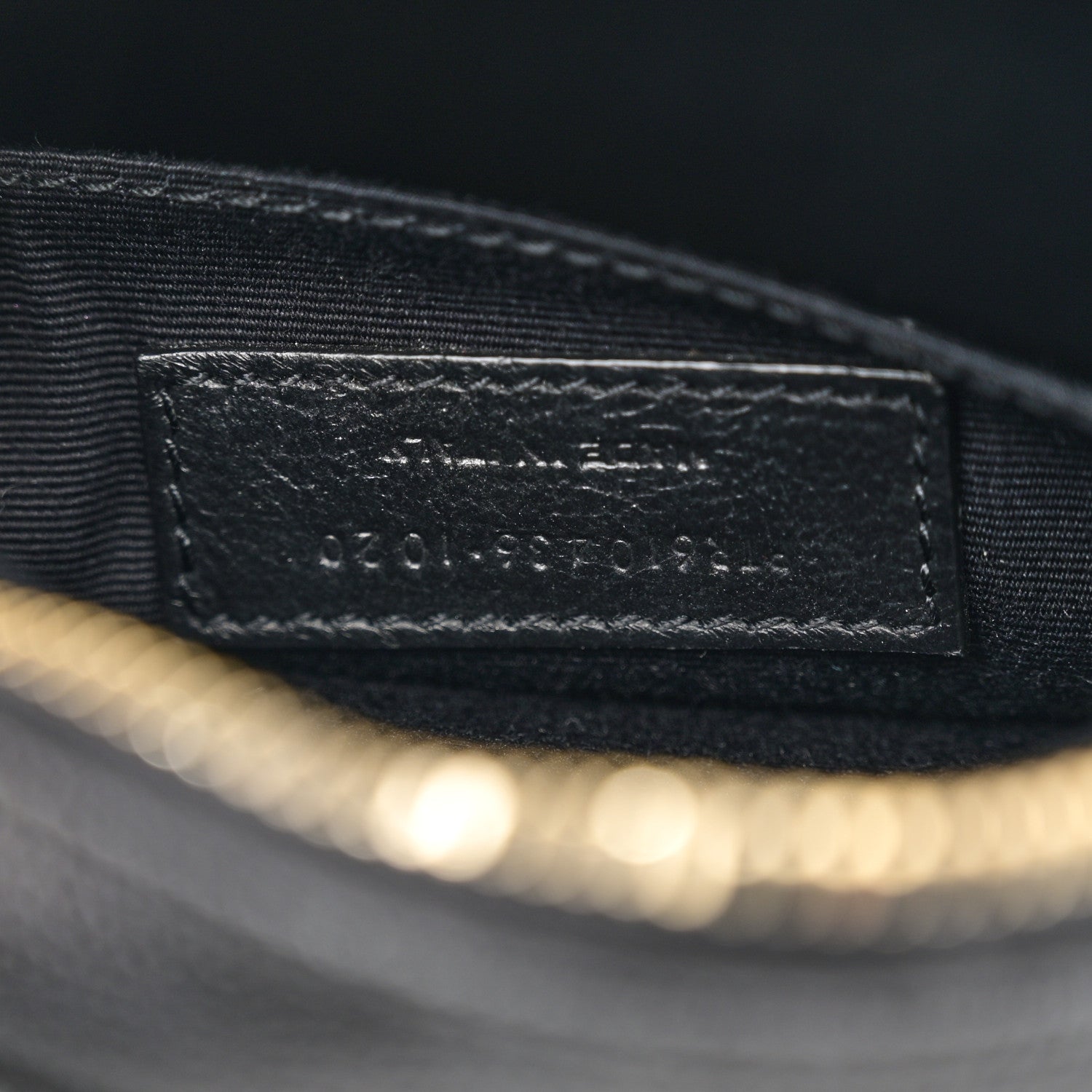 Saint Laurent Grain De Poudre Matelasse Chevron Quilted Round Vinyle Camera Bag Black 7 of 11