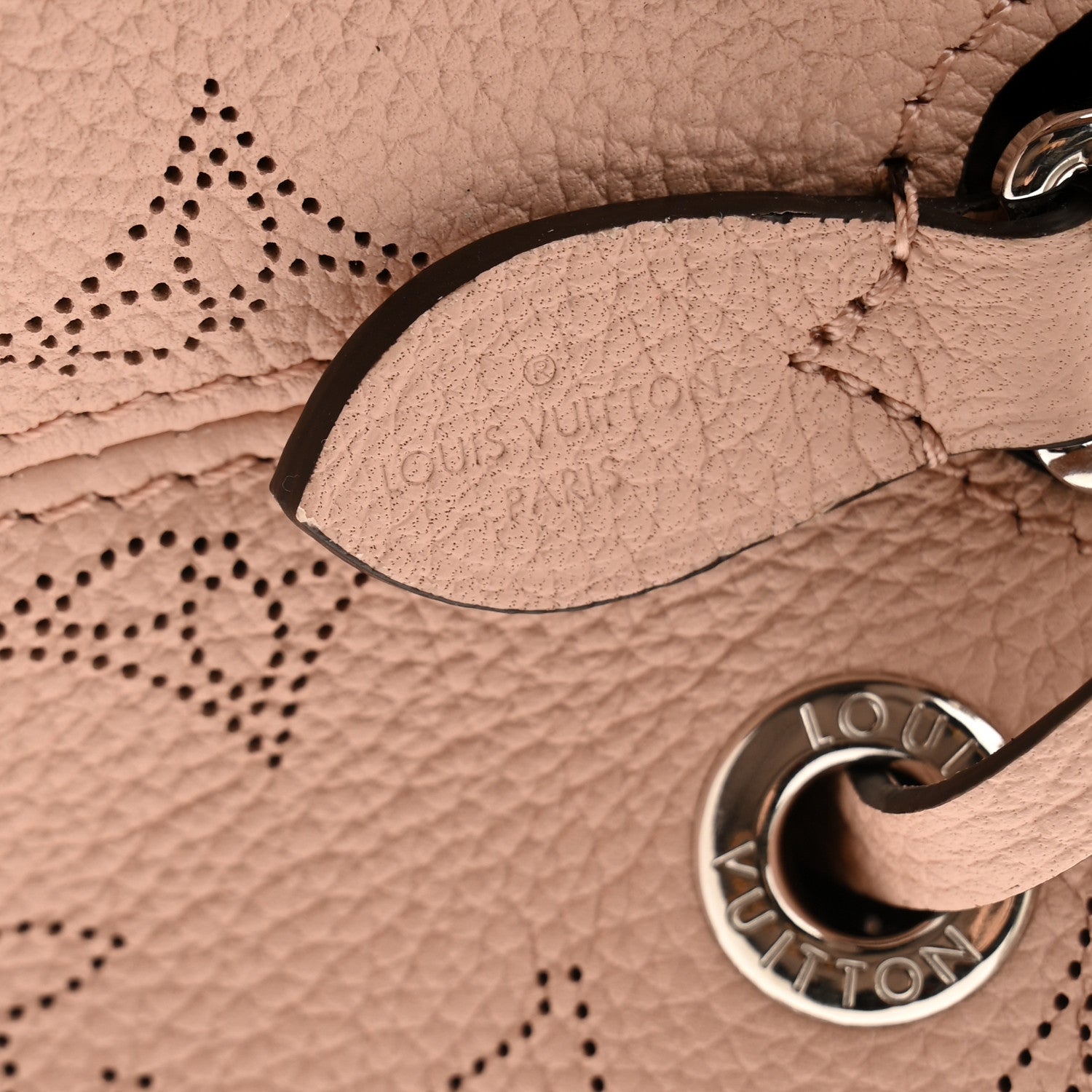 Louis Vuitton Mahina Bella Magnolia 6 of 13