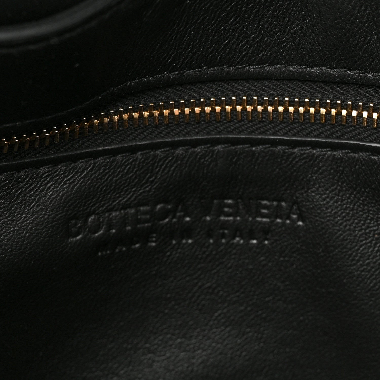 Bottega Veneta Patent Maxi Intrecciato Cassette Crossbody Bag Black 6 of 8