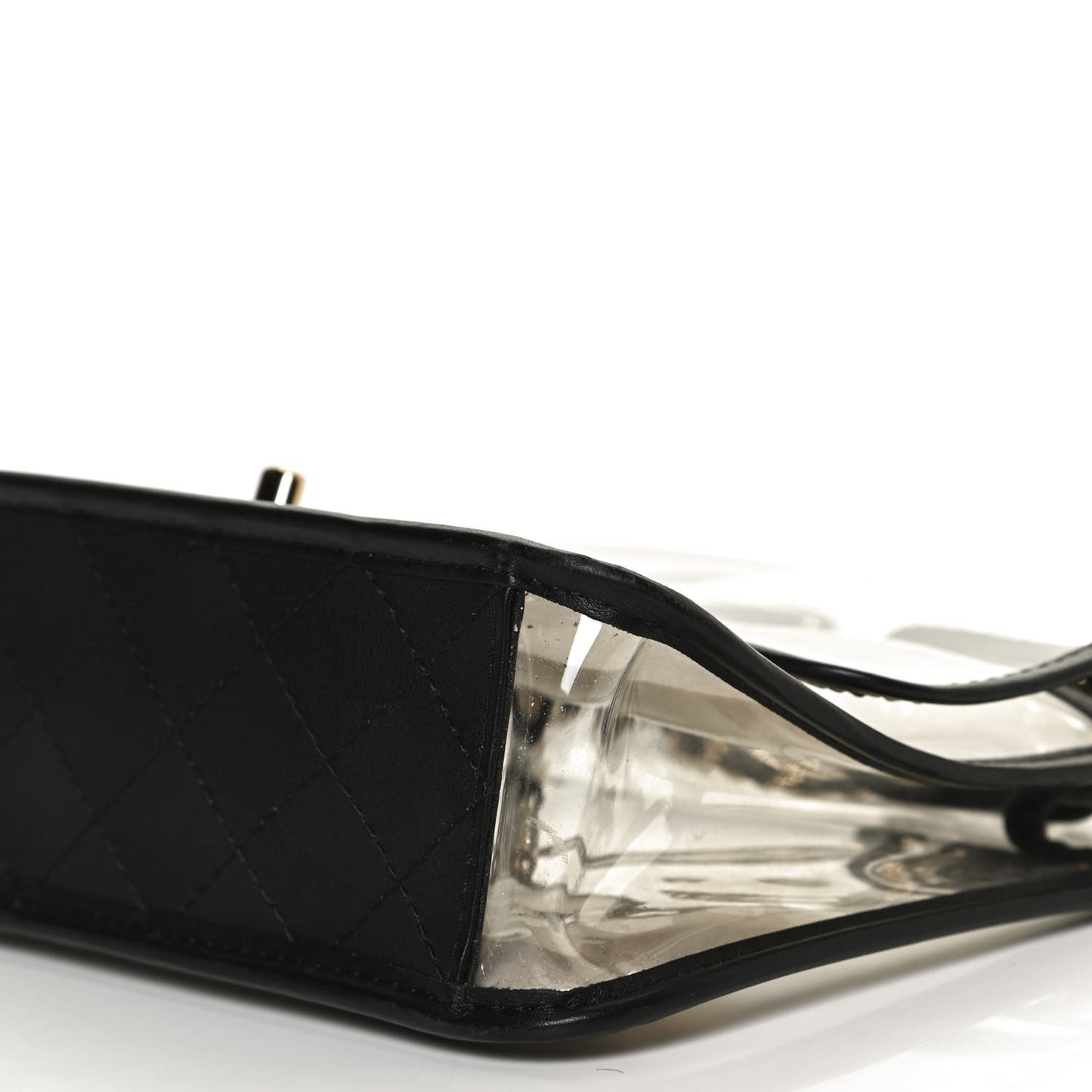 Lambskin PVC Medium Coco Sand Flap Black
