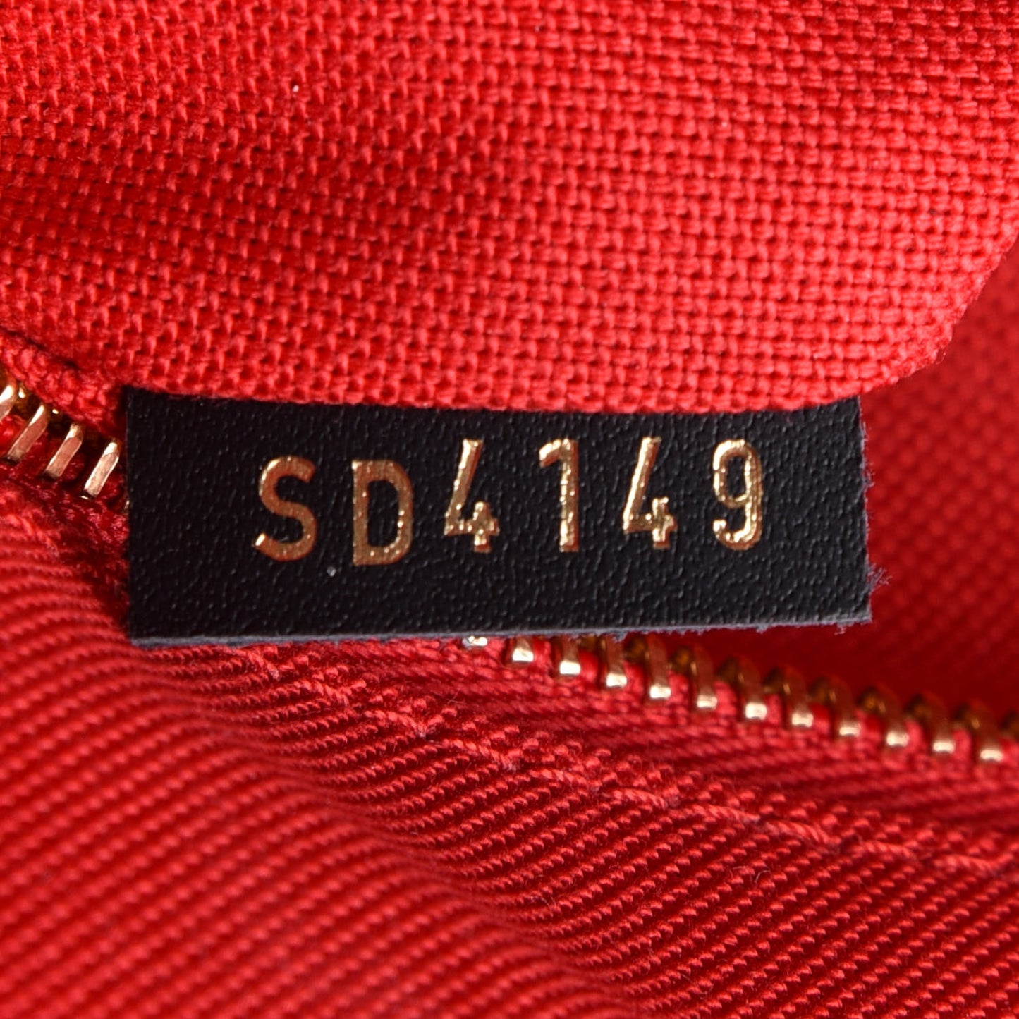 Reverse Monogram Giant Onthego MM