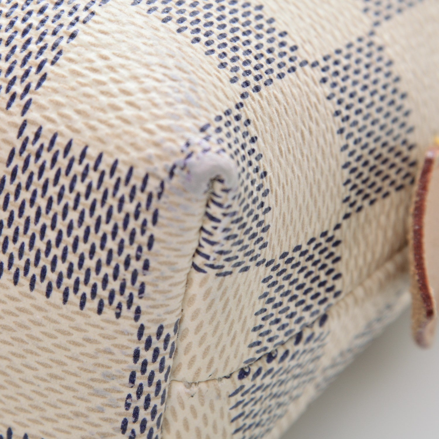 Louis Vuitton Damier Azur Cosmetic Pouch GM 10 of 11