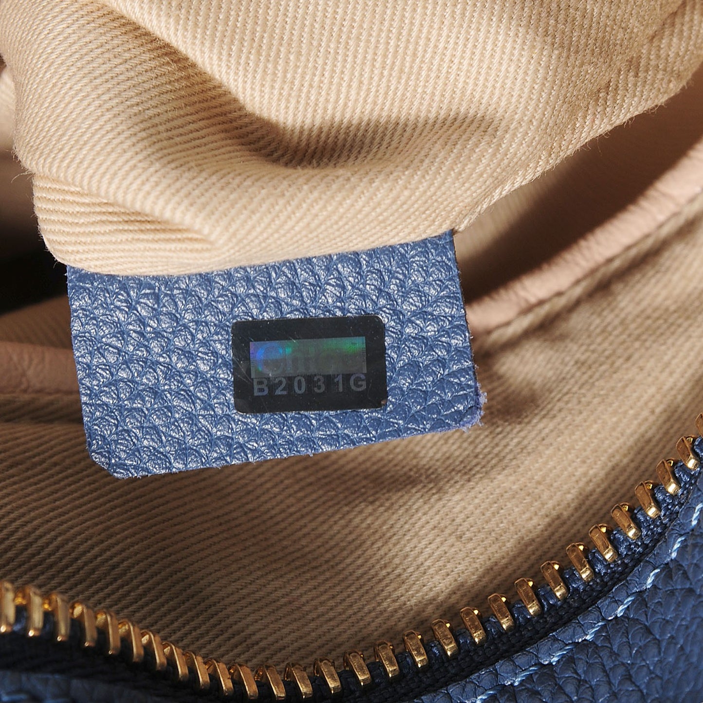 Calfskin Medium Paraty Scuba Blue