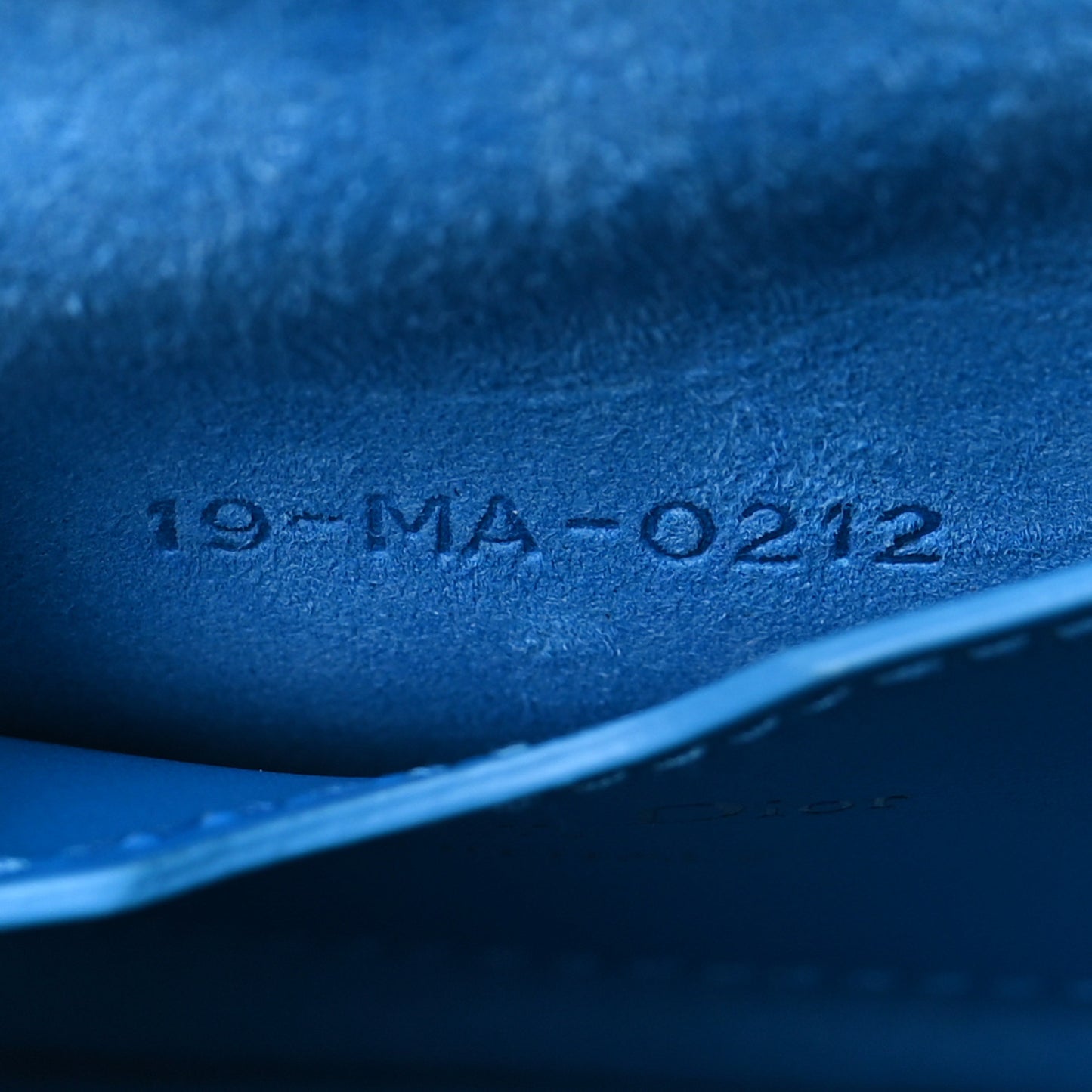 Box Calfskin East West Bobby Bag Reef Blue