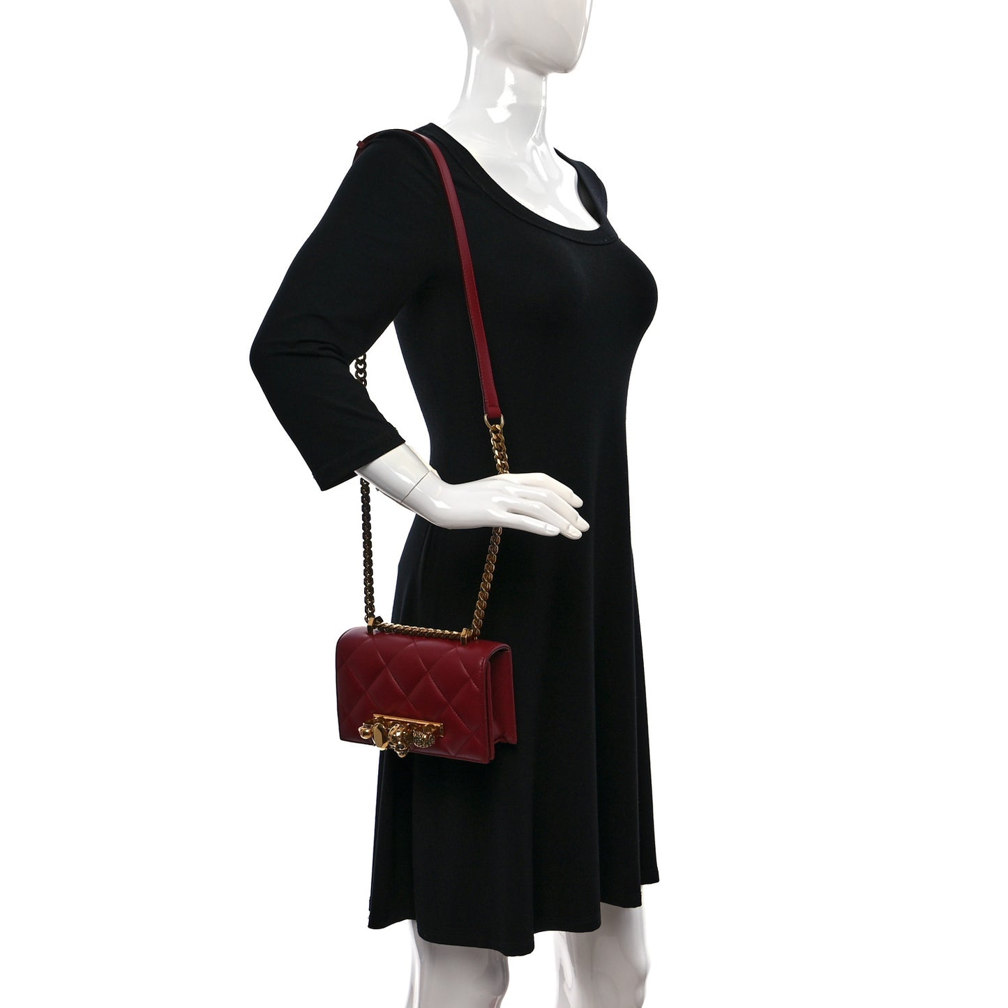 Lambskin Quilted Knuckle Shoulder Bag Red
