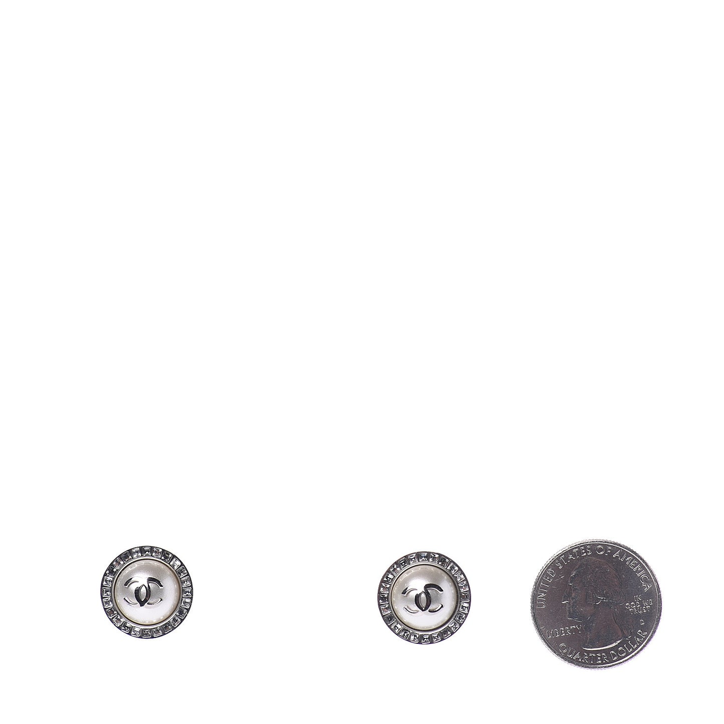 Pearl Baguette CC Round Earrings Silver