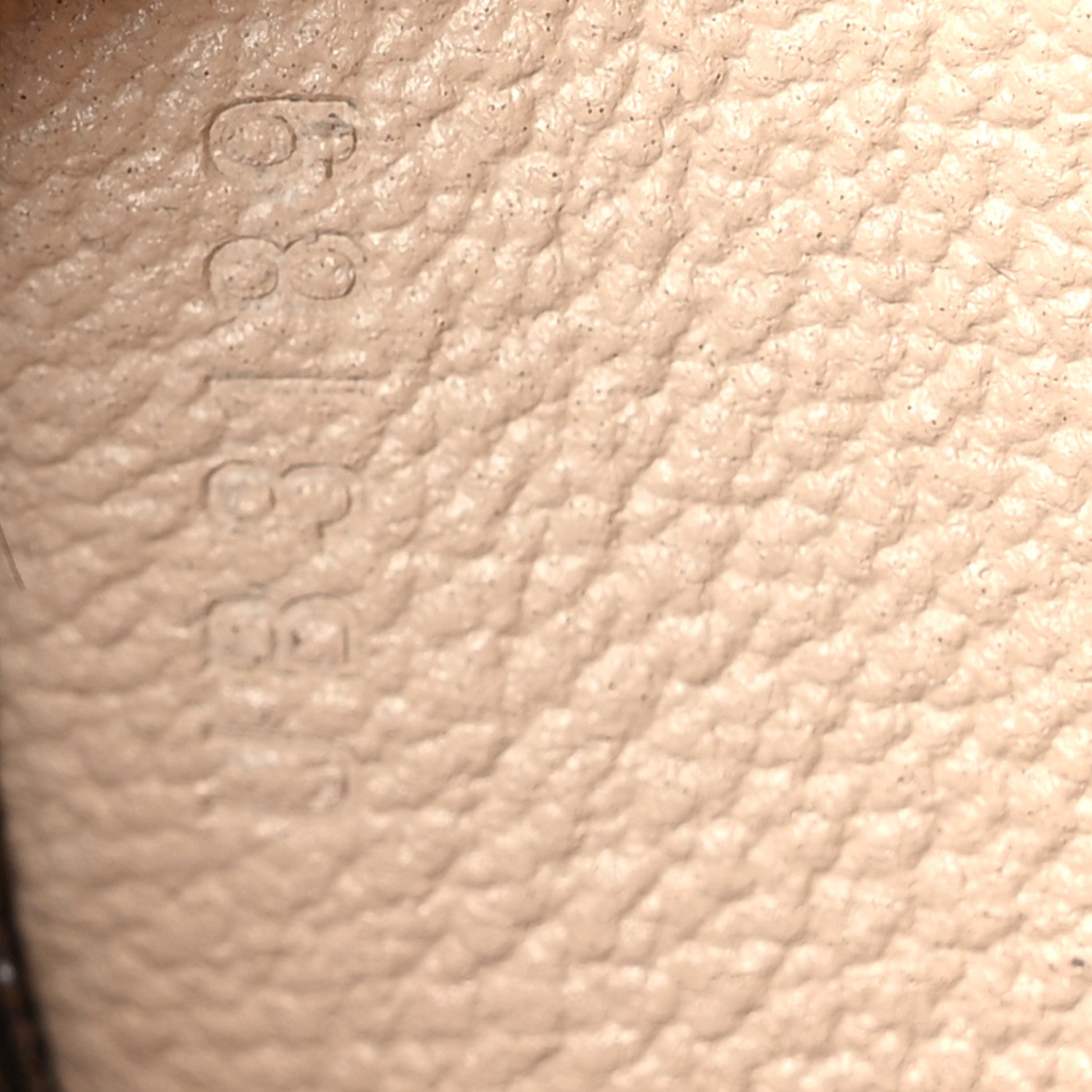Louis Vuitton Monogram Toiletry Pouch 15 7 of 9