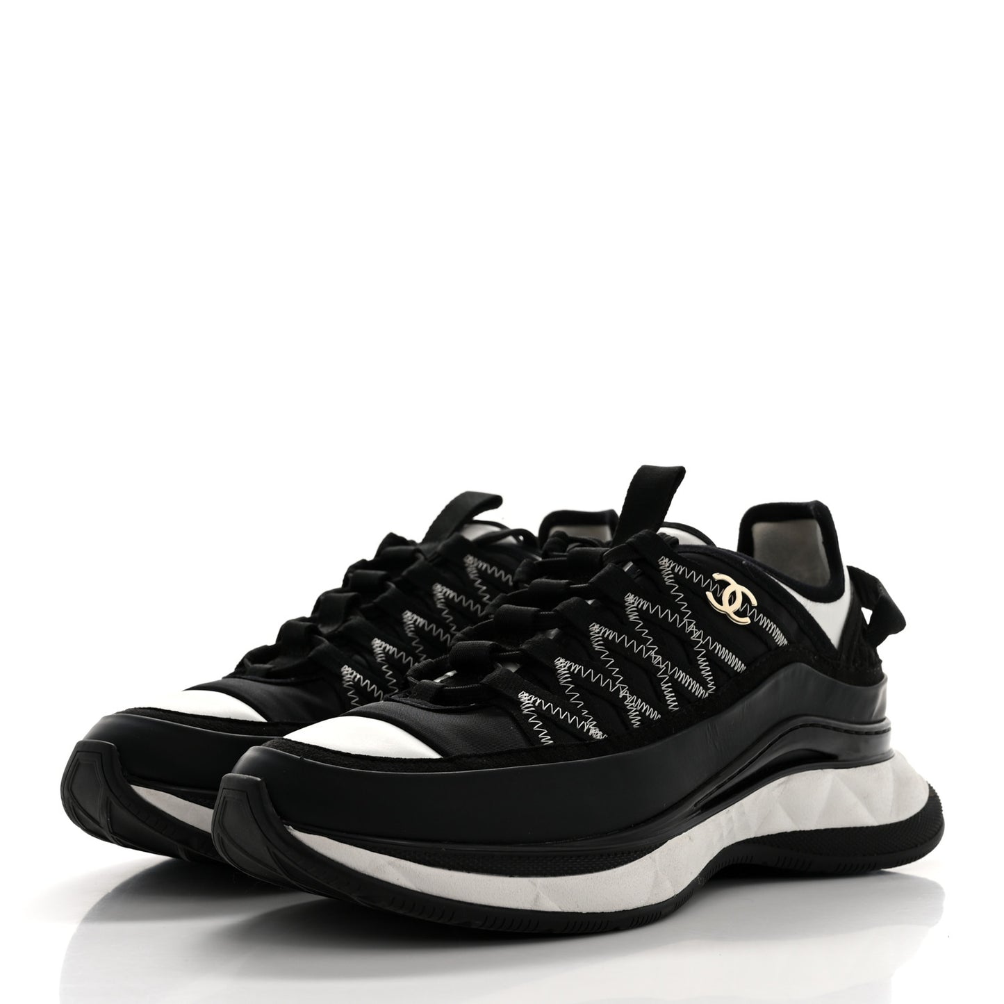 Mixed Fibers Suede Calfskin CC Sneakers 38 Black White
