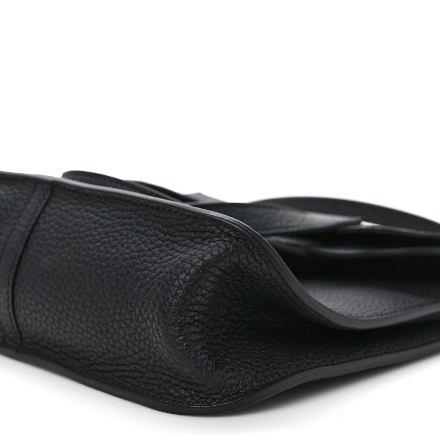Hermes Taurillon Clemence Halzan 25 Black 7 of 8