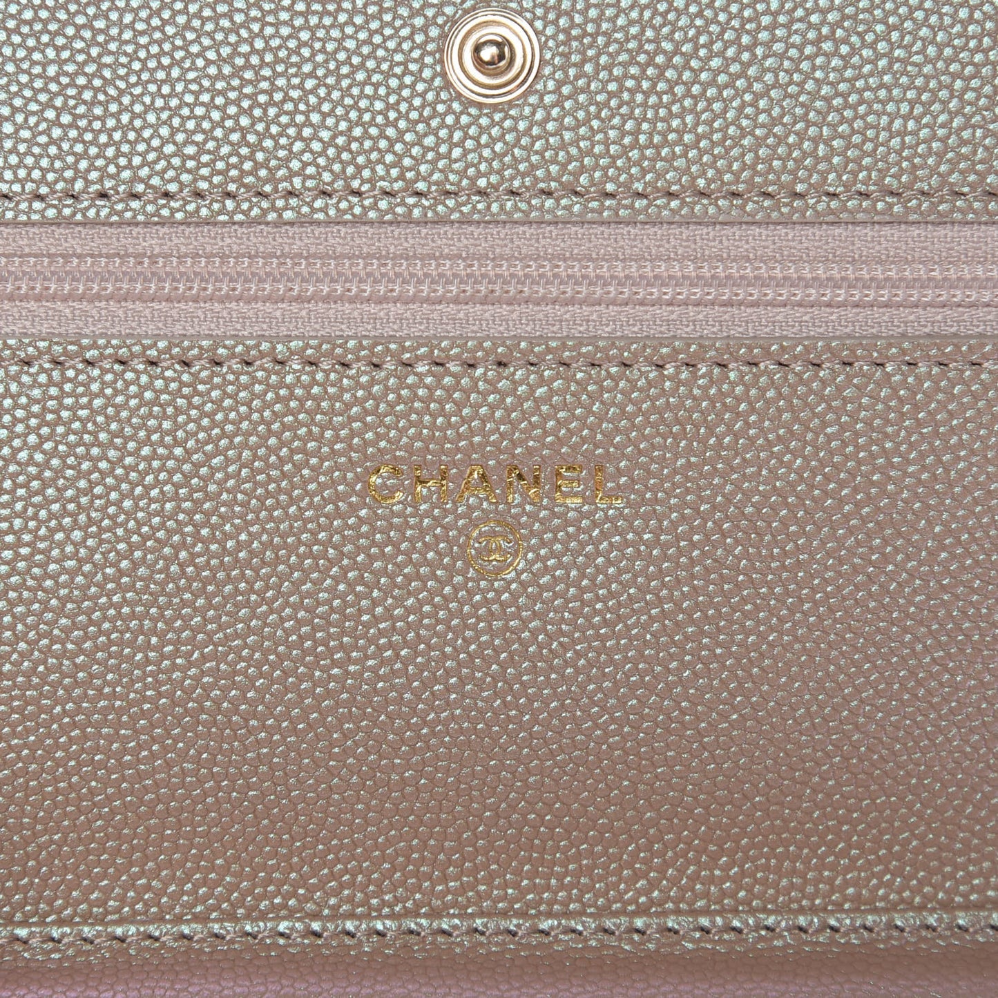 Iridescent Caviar Quilted Wallet On Chain WOC Beige