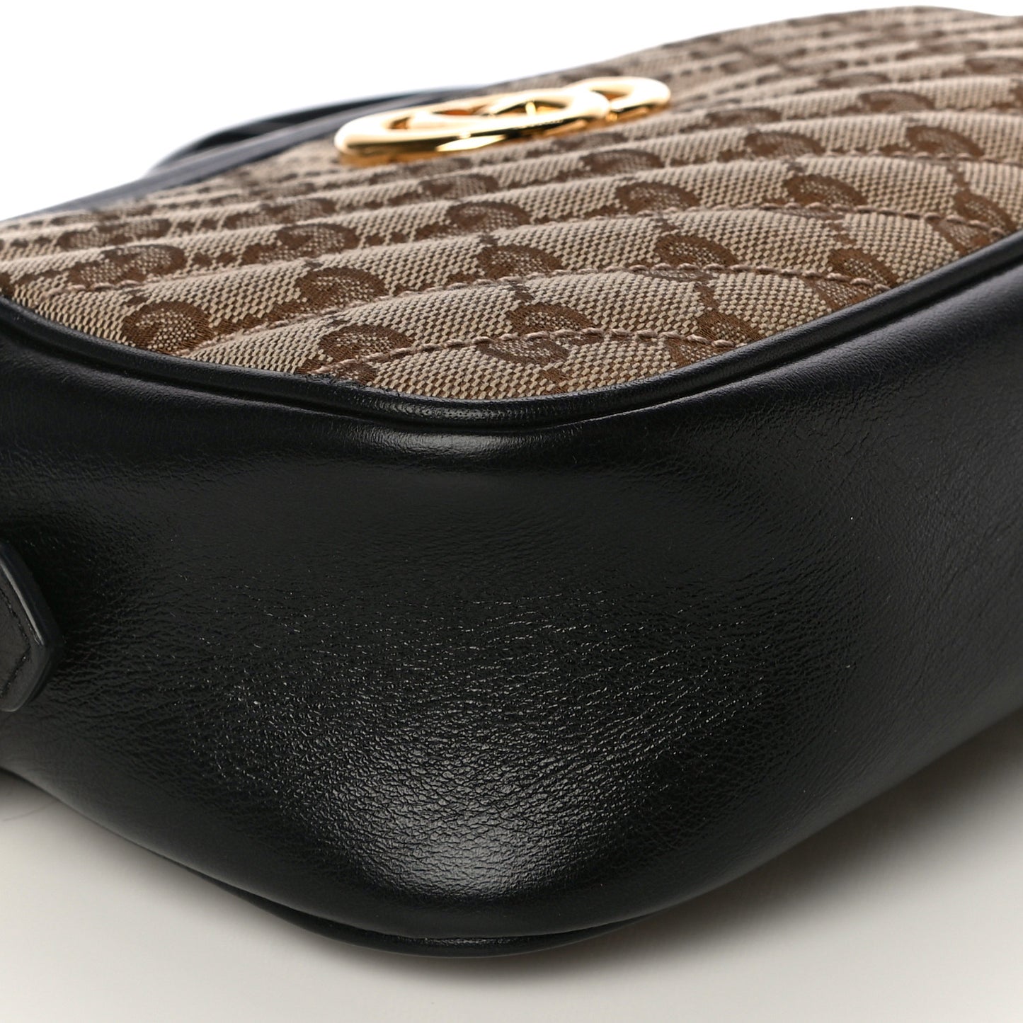 Monogram Matelasse Diagonal Small GG Marmont Chain Shoulder Bag Beige Black