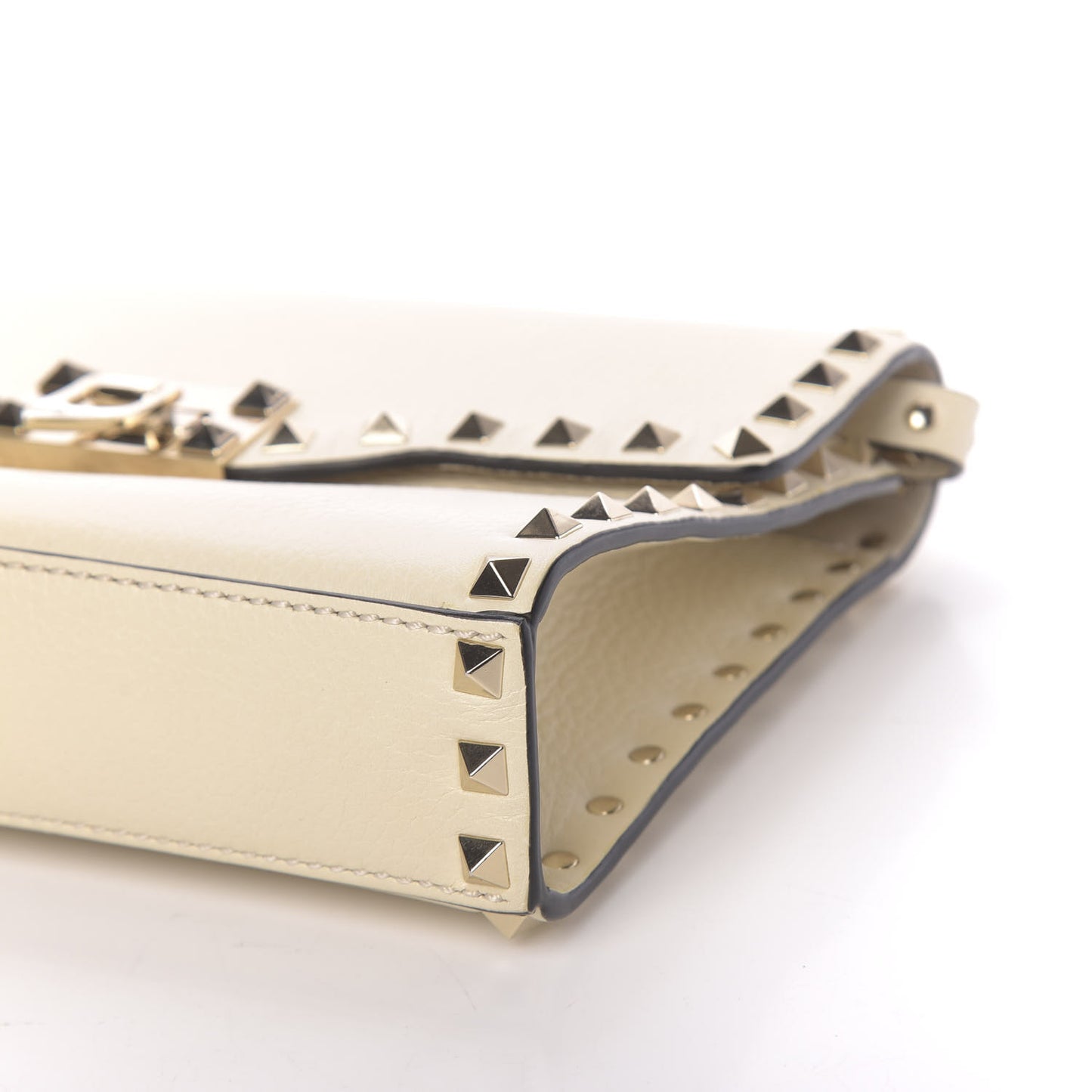 Pebbled Calfskin Medium Rockstud Flip Lock Crossbody Bag Light Ivory