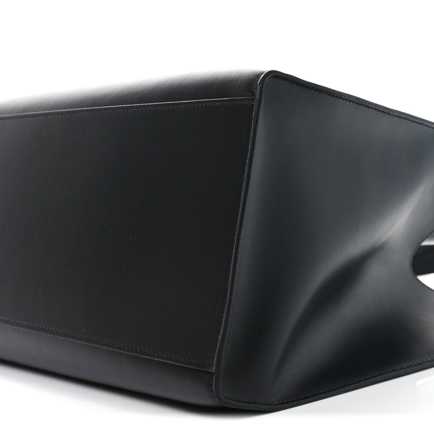 Smooth Calfskin Cabas 16 Bag Black