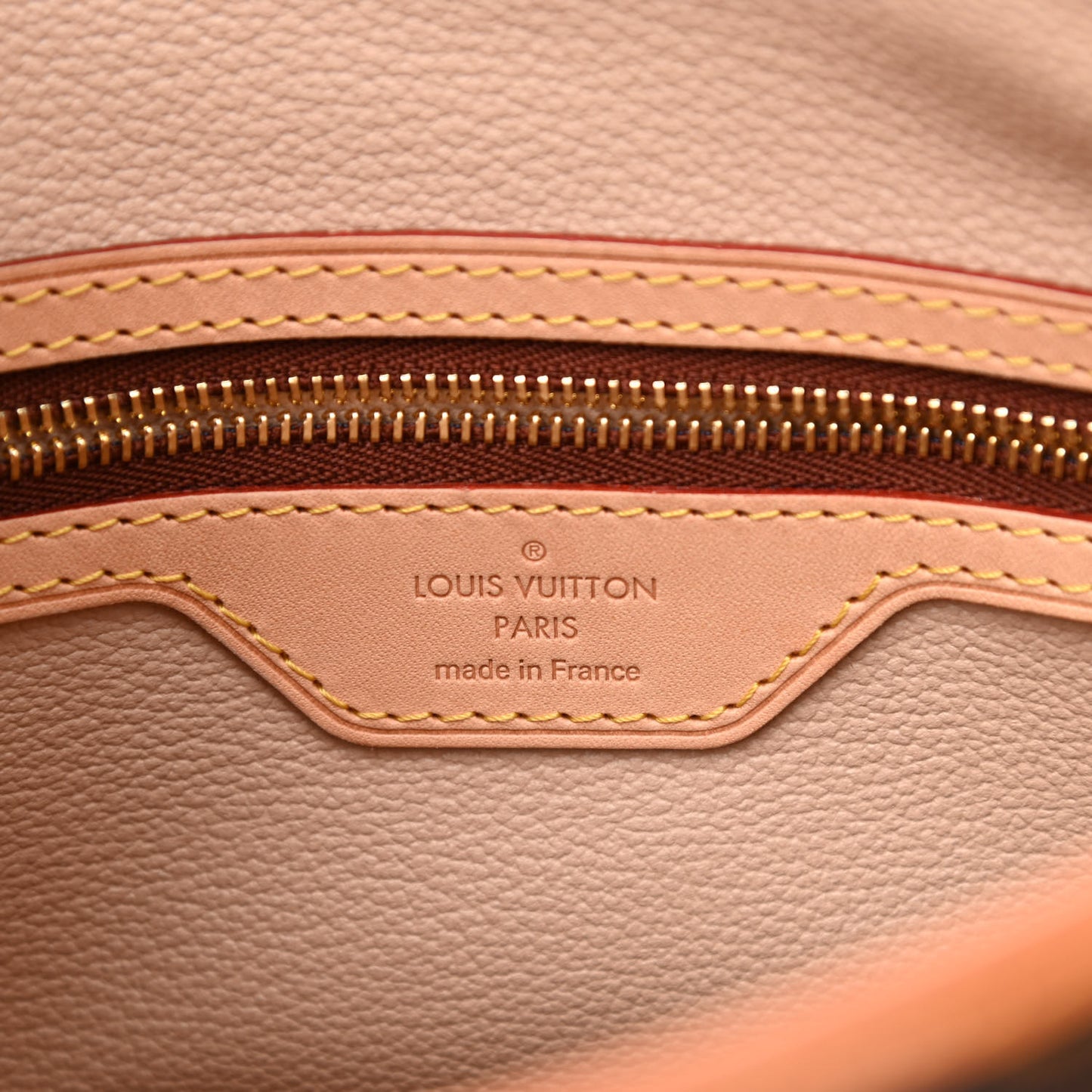 Monogram Petit Bucket 23