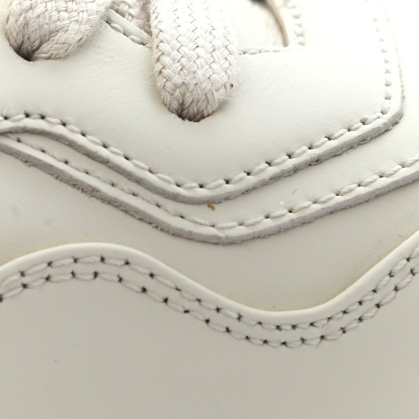 Calfskin Logo Womens Rhyton Sneakers 38 Ivory