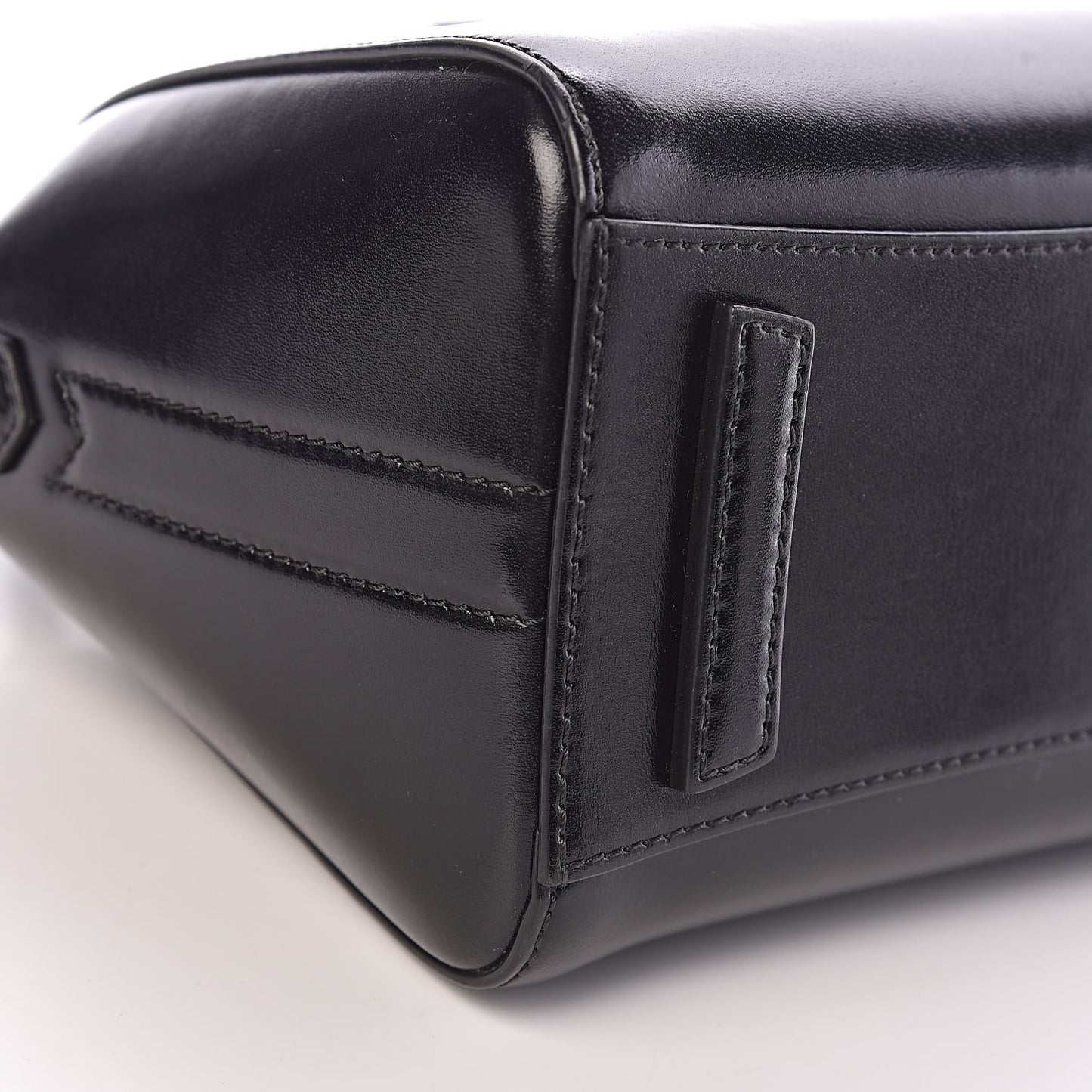 Shiny Lord Calfskin Mini Antigona Black