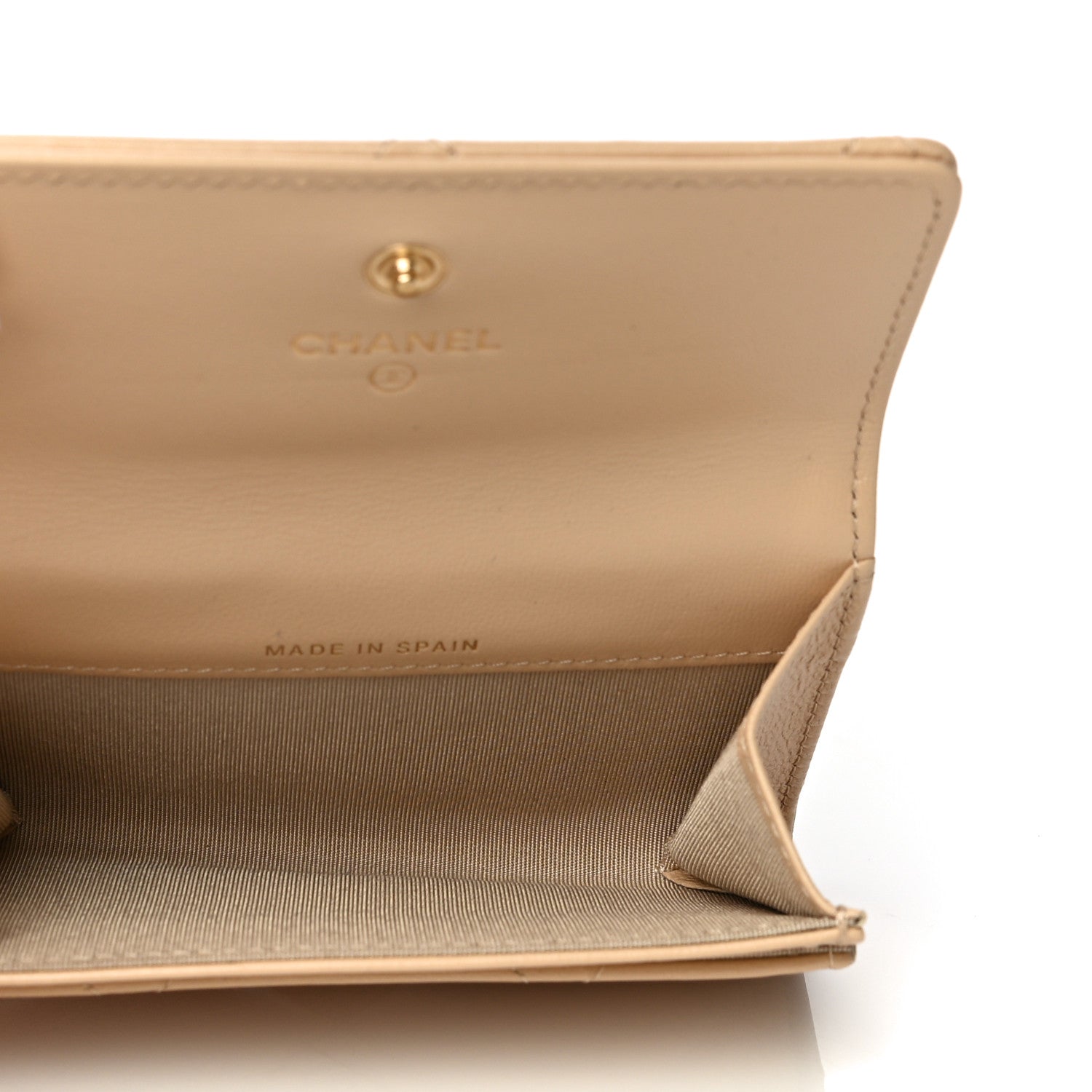 Chanel Shiny Goatskin Quilted Chanel 19 Flap Card Holder Beige 5 of 12