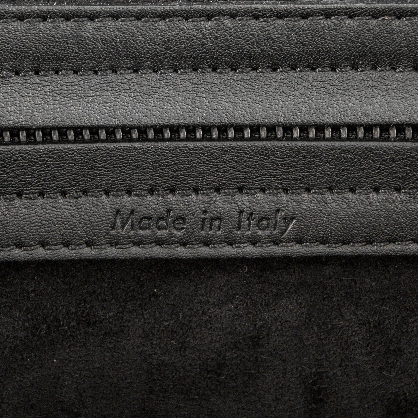 Grained Calfskin Medium Phantom Luggage Black
