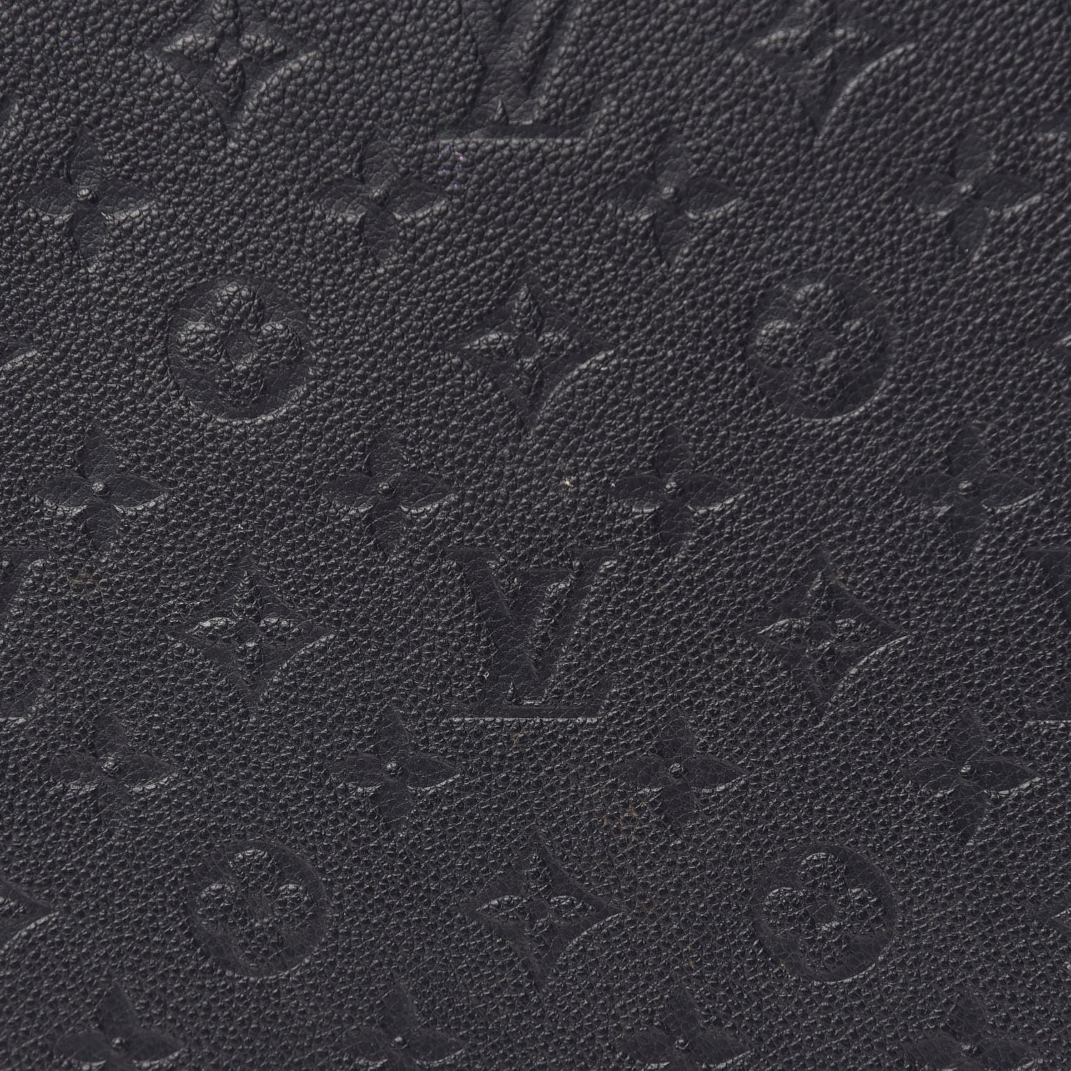 Louis Vuitton Empreinte iPad 2 Softcase Infini 9 of 10