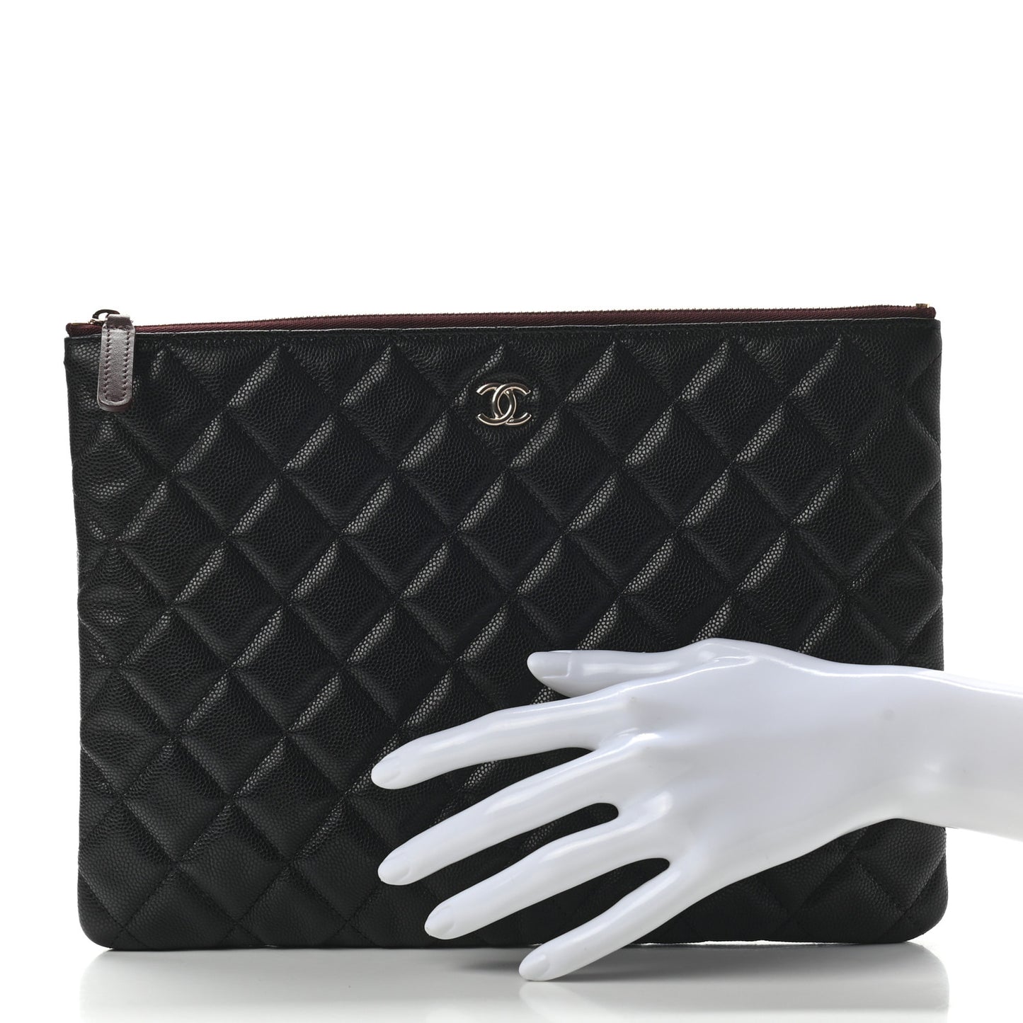 Caviar Quilted Medium Cosmetic Case Black