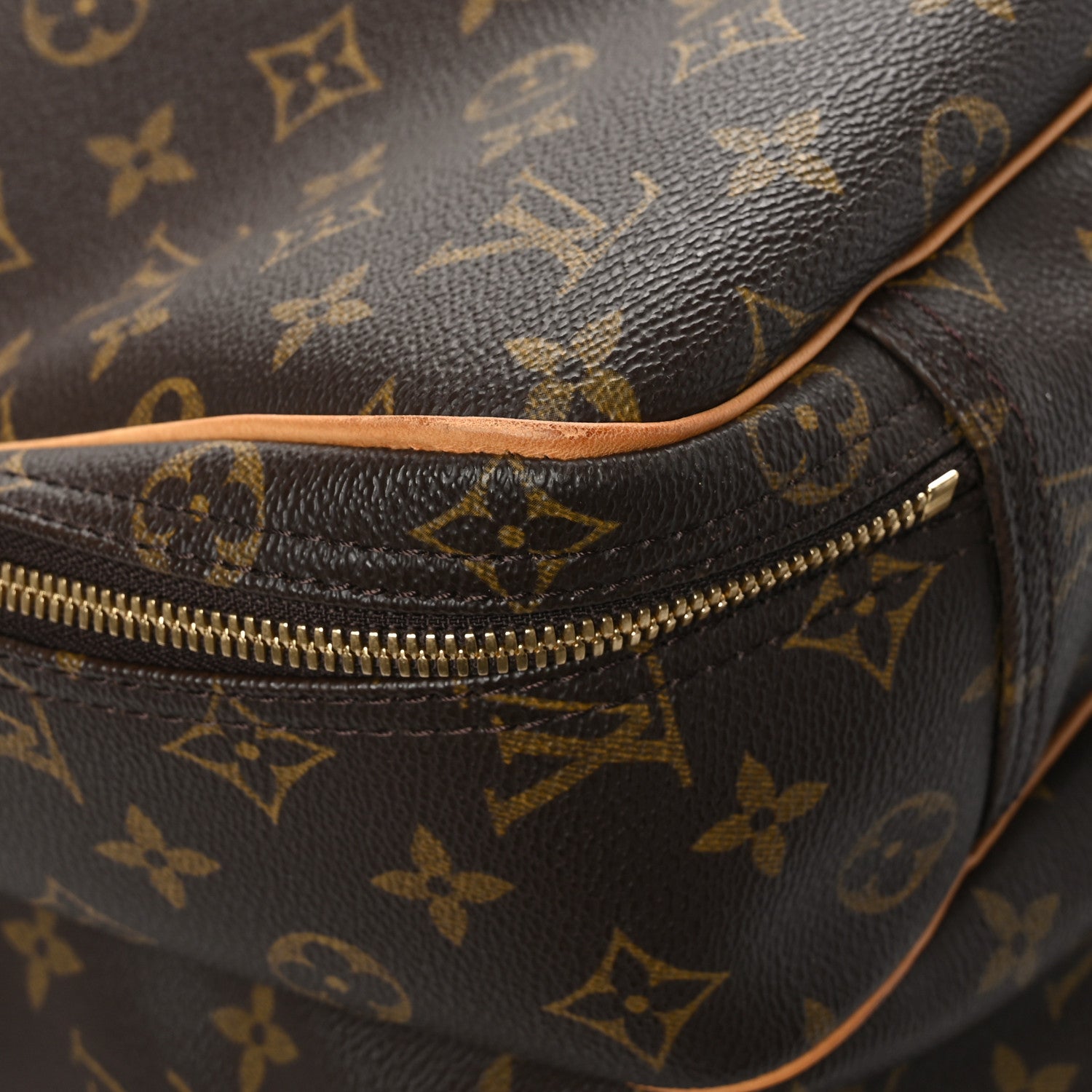 Louis Vuitton Monogram Alize 24 Heures Luggage 9 of 10
