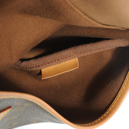 Louis Vuitton Monogram Saumur 35 12 of 17