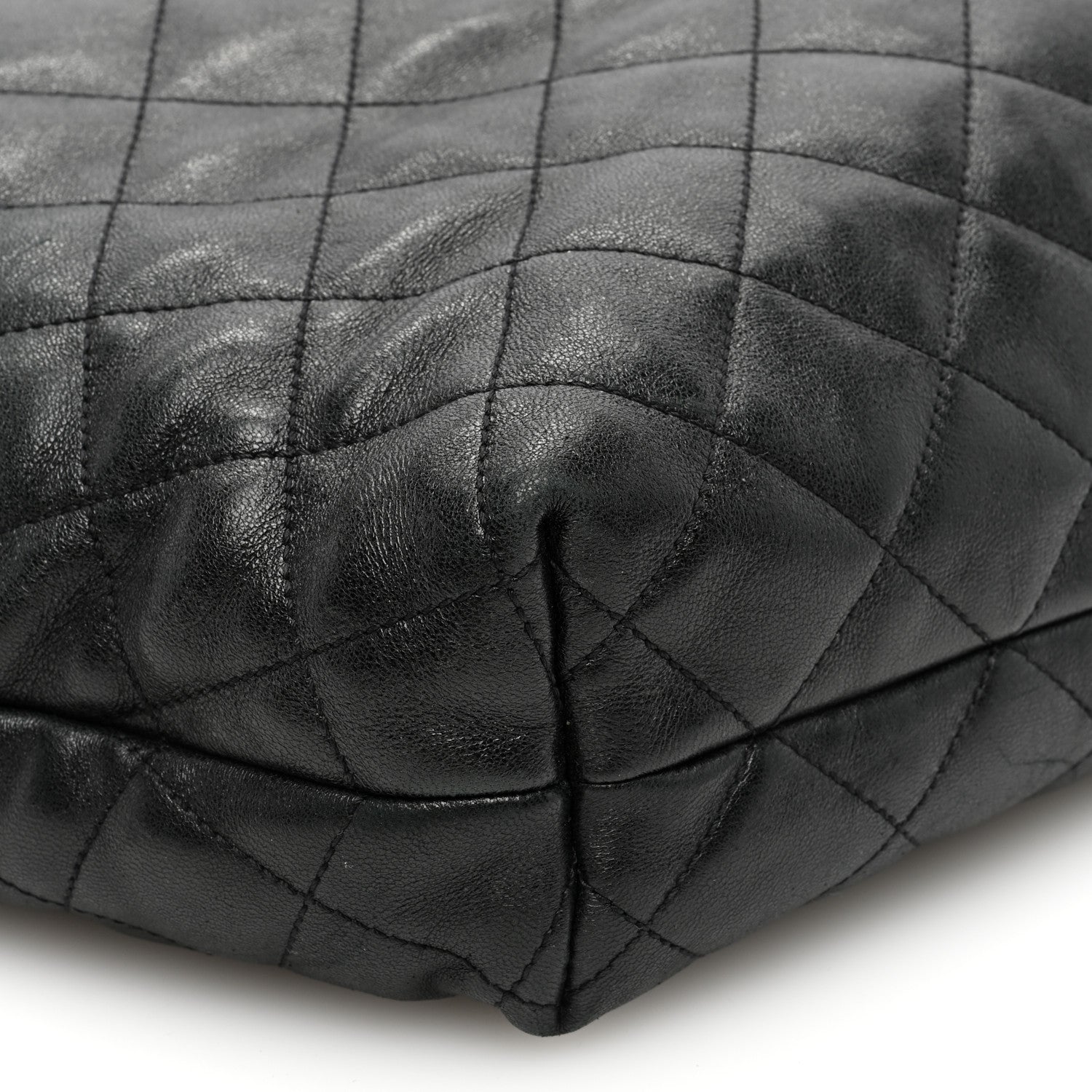 Saint Laurent Lambskin Quilted Maxi Icare Shopping Tote Black 9 of 10