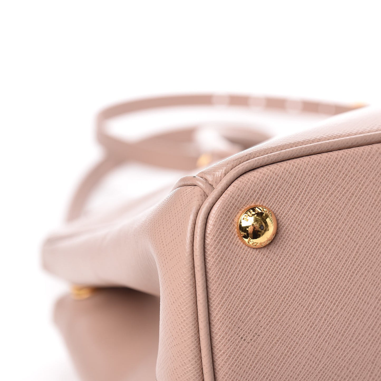 Saffiano Medium Galleria Double Zip Tote Cammeo