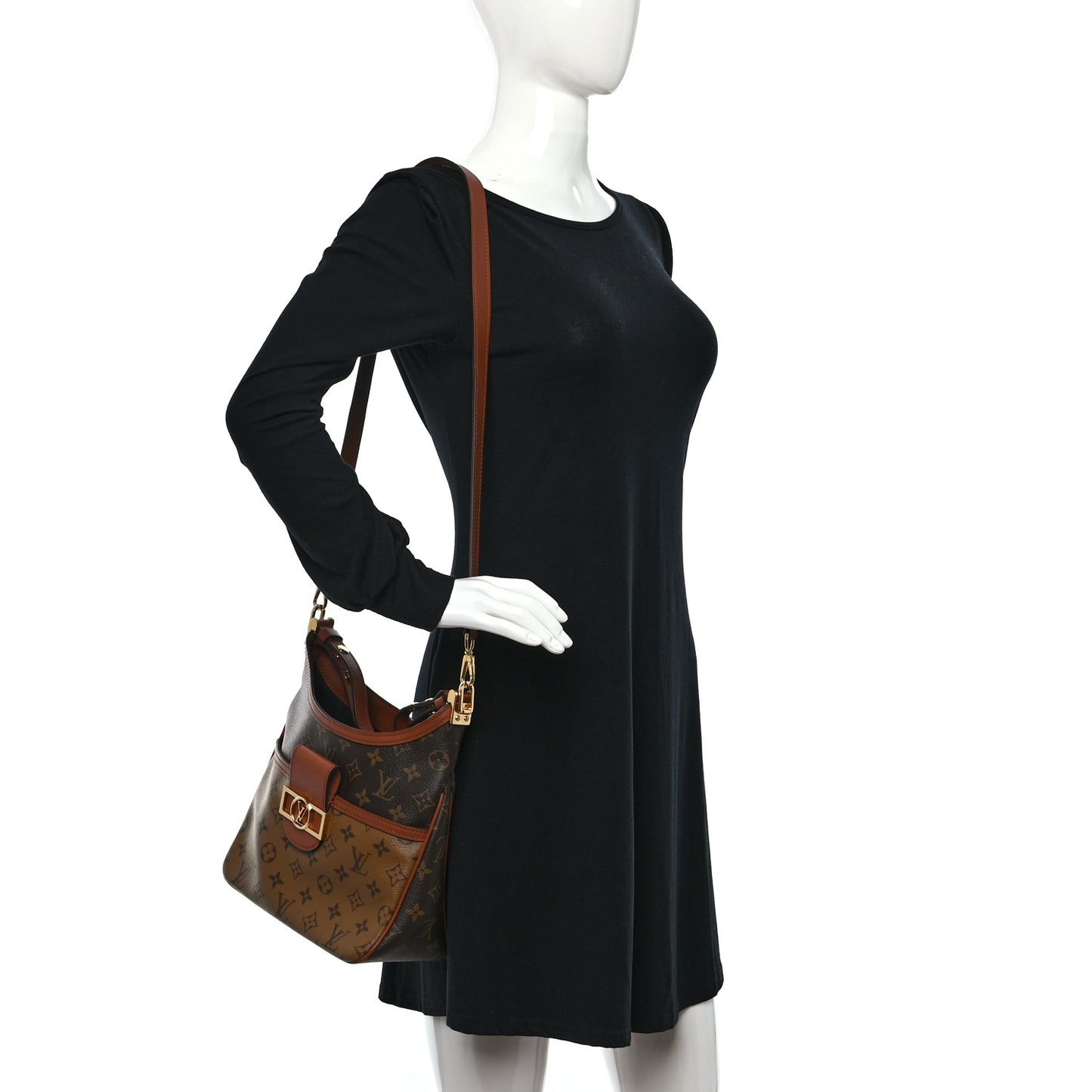 Reverse Monogram Dauphine Hobo PM